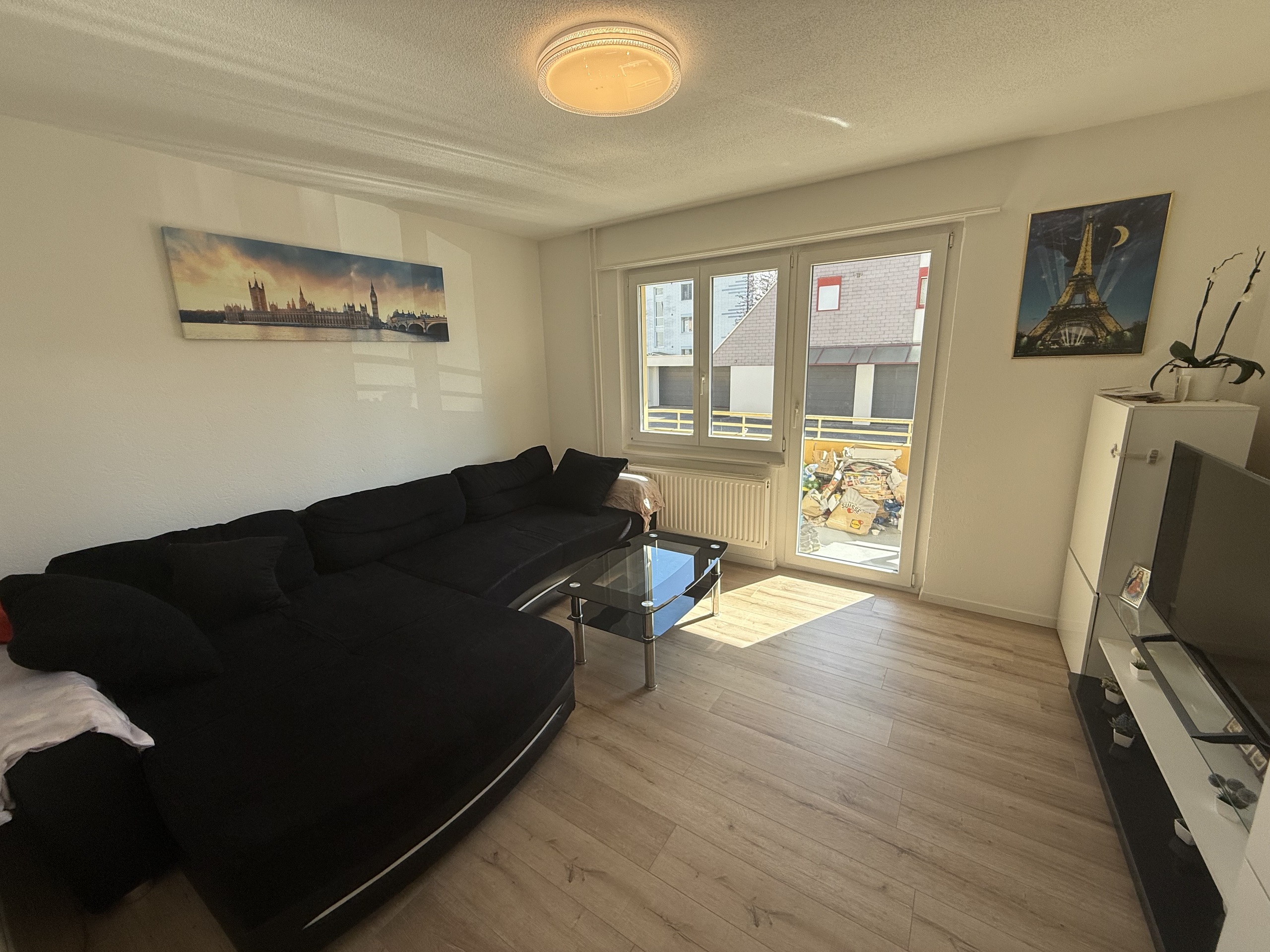 3.5 pces rez sup gauche Est 3.5 pces rez sup gauche Est