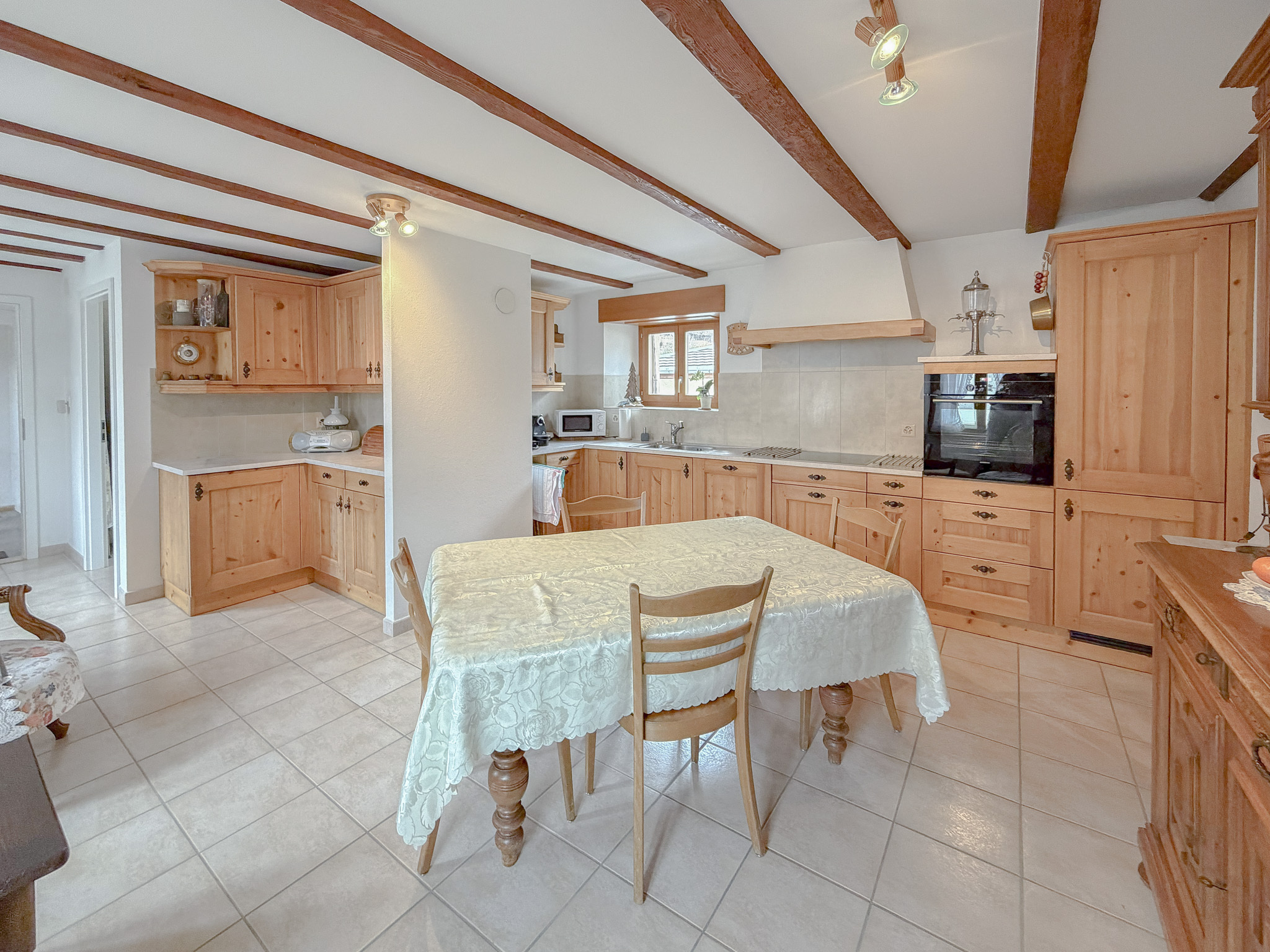 1er étage - cuisine agencée ouverte