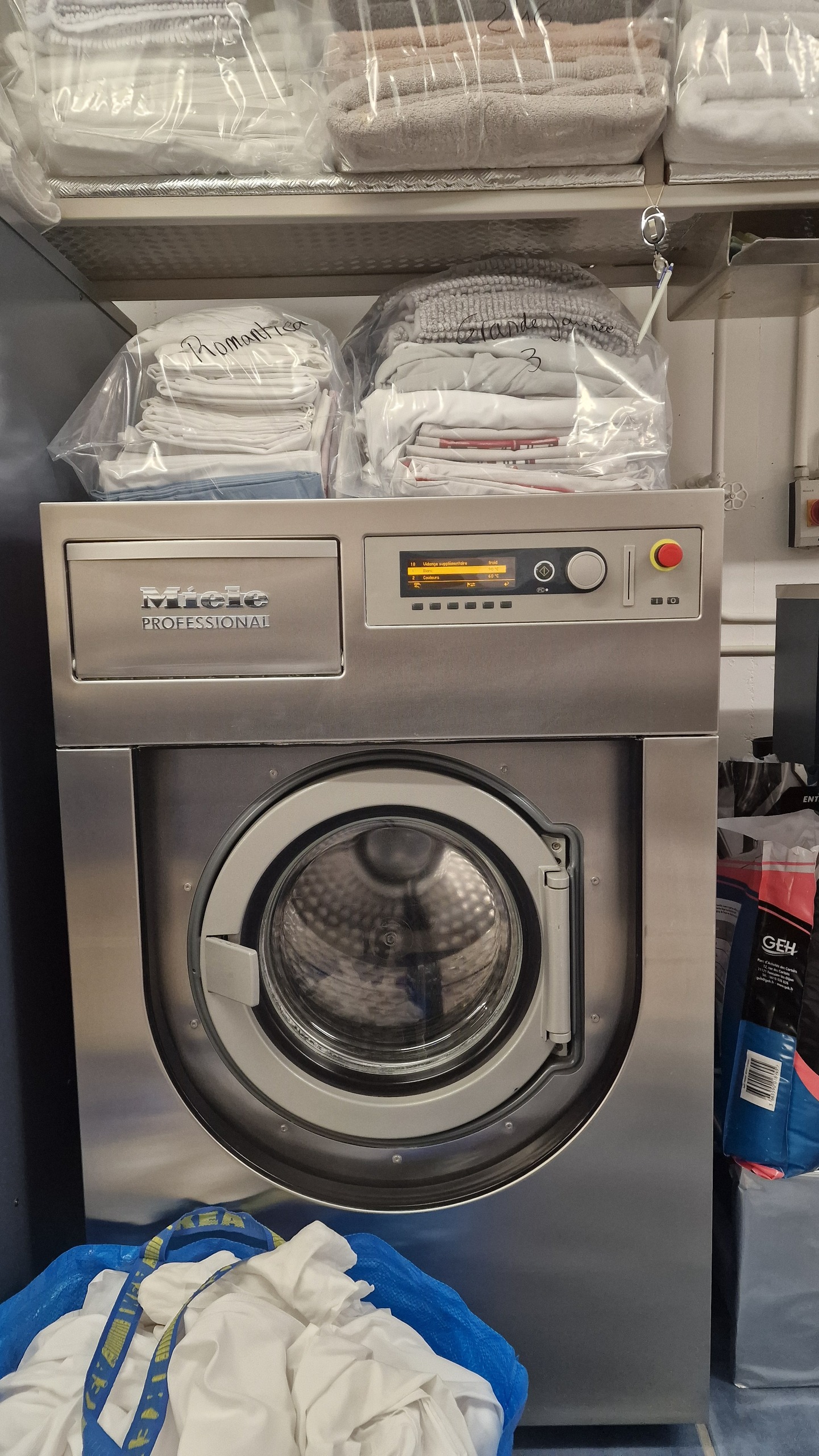 MACHINE 6