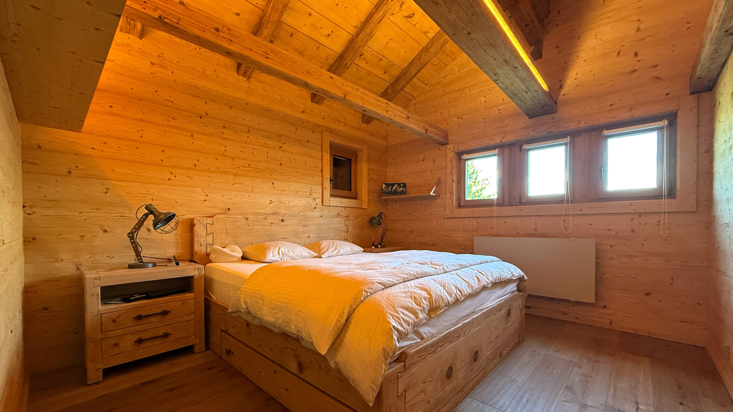 Mazot - Master bedroom Mazot - Master bedroom