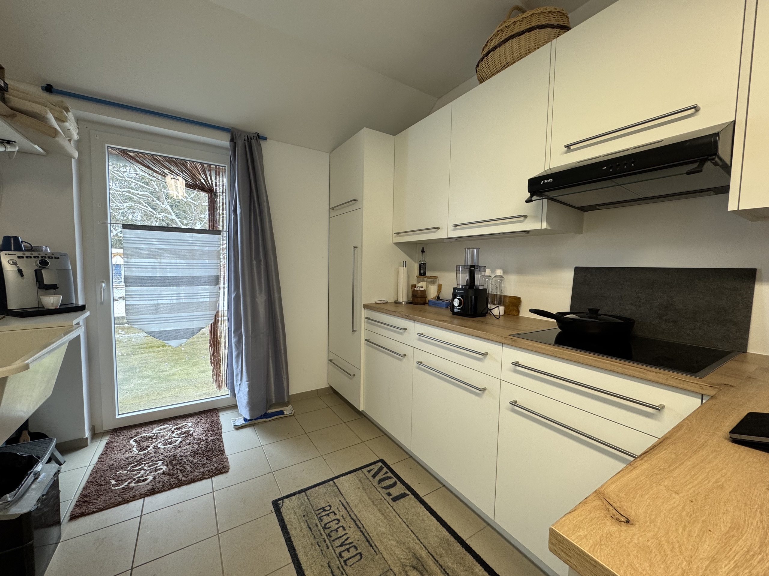 Interior view 11