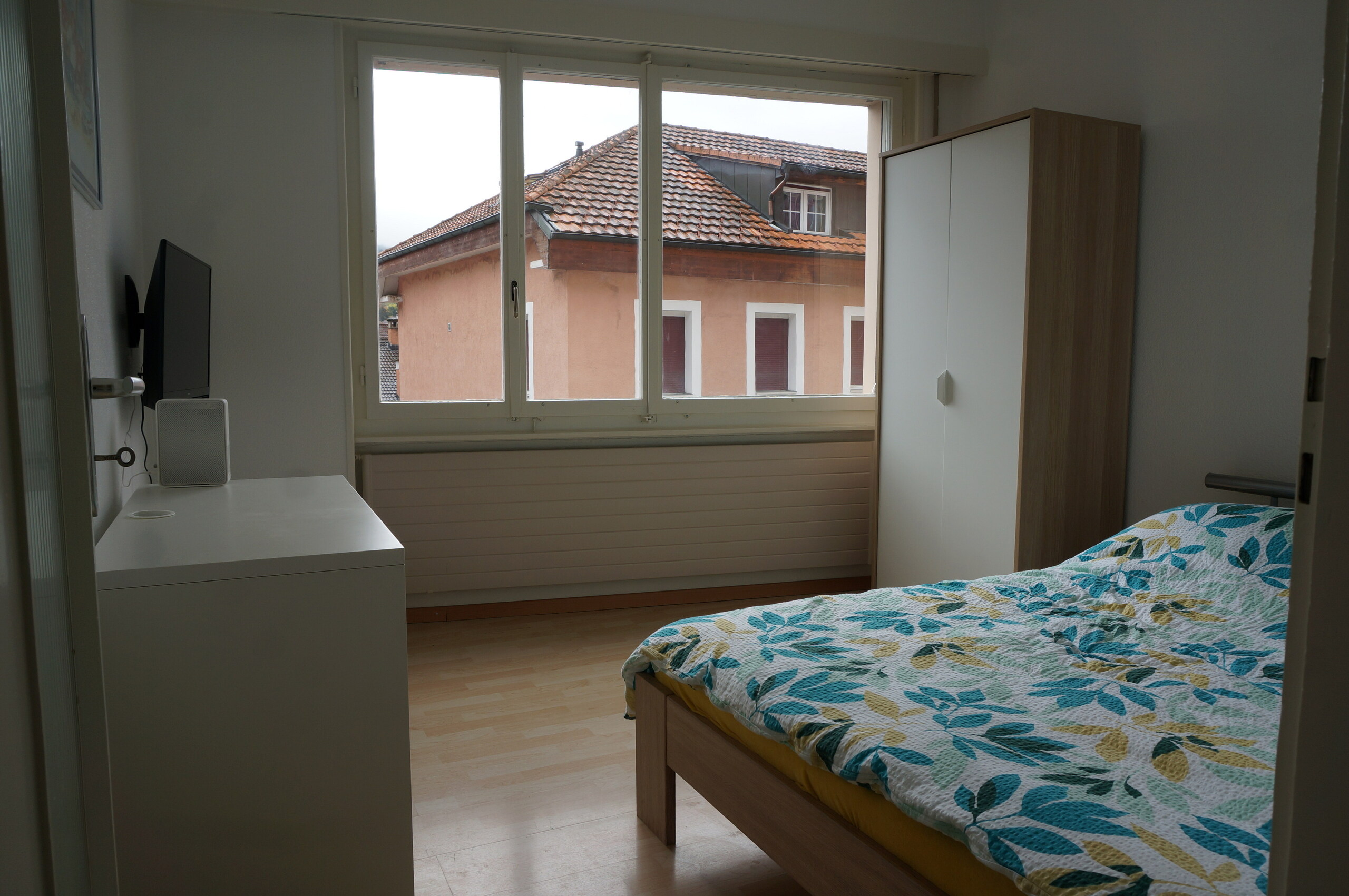 Photo 1