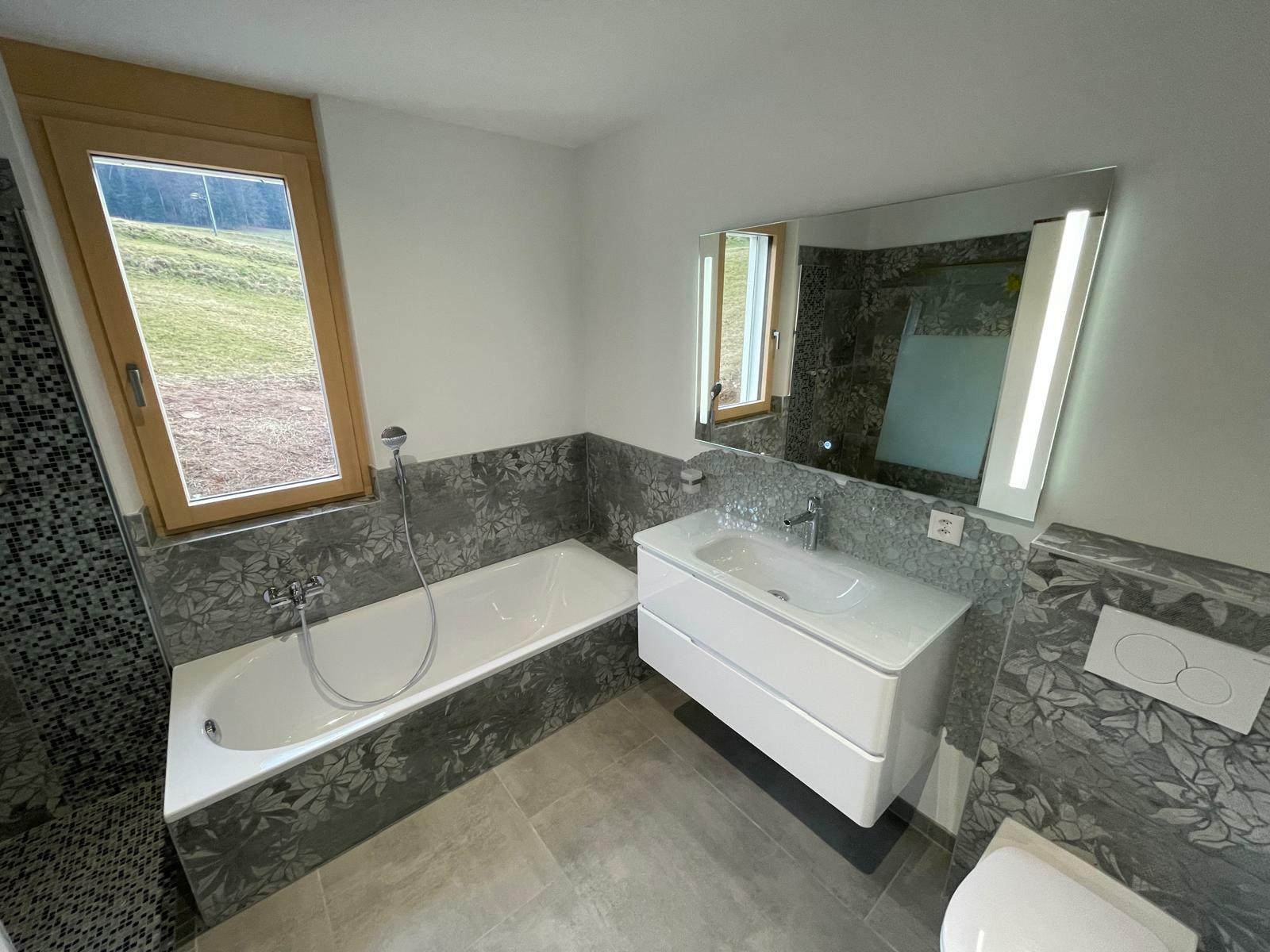 Interior view 4