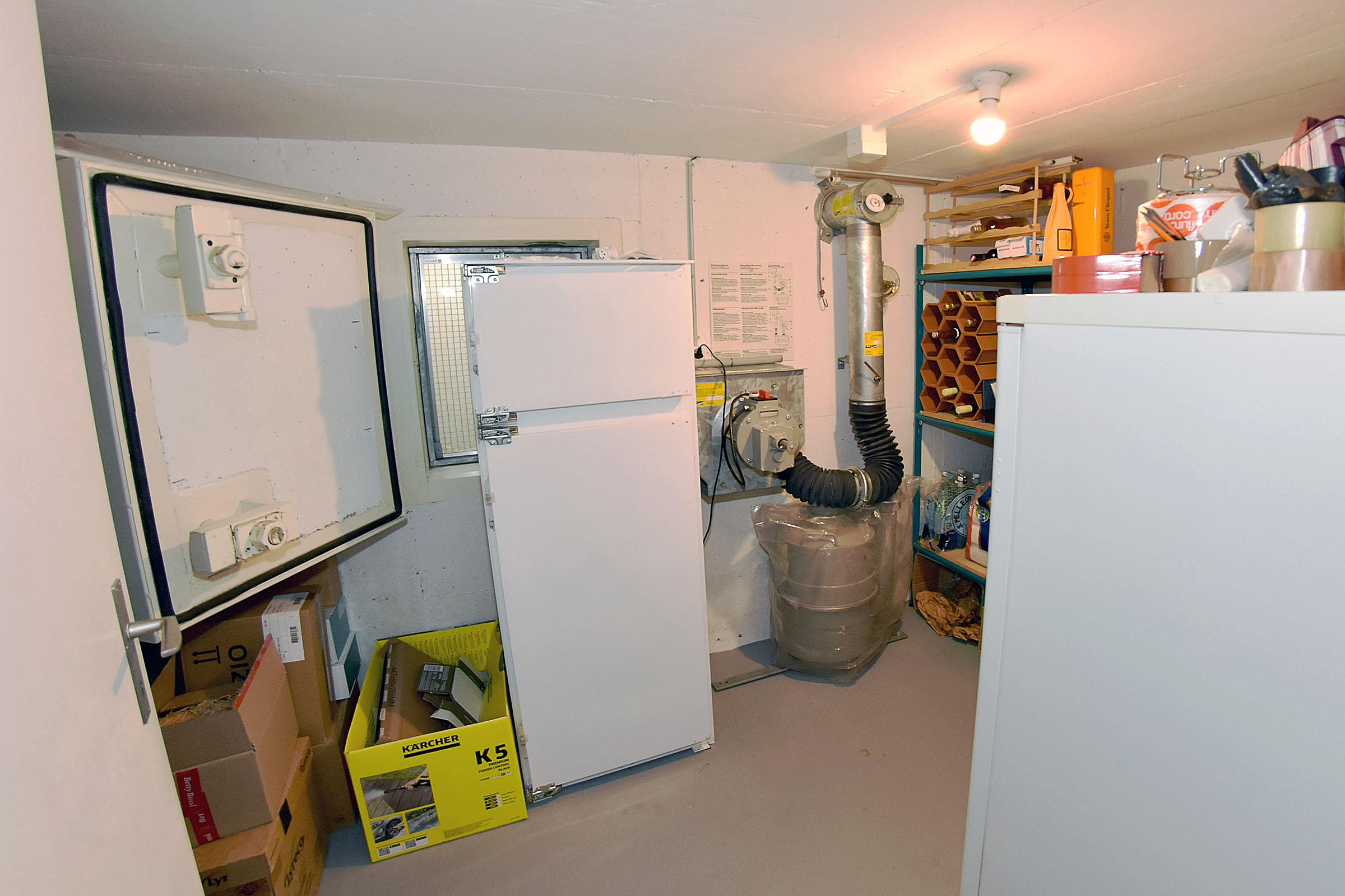 Schutzraum / Keller (ca. 8 m2) Schutzraum / Keller (ca. 8 m2)