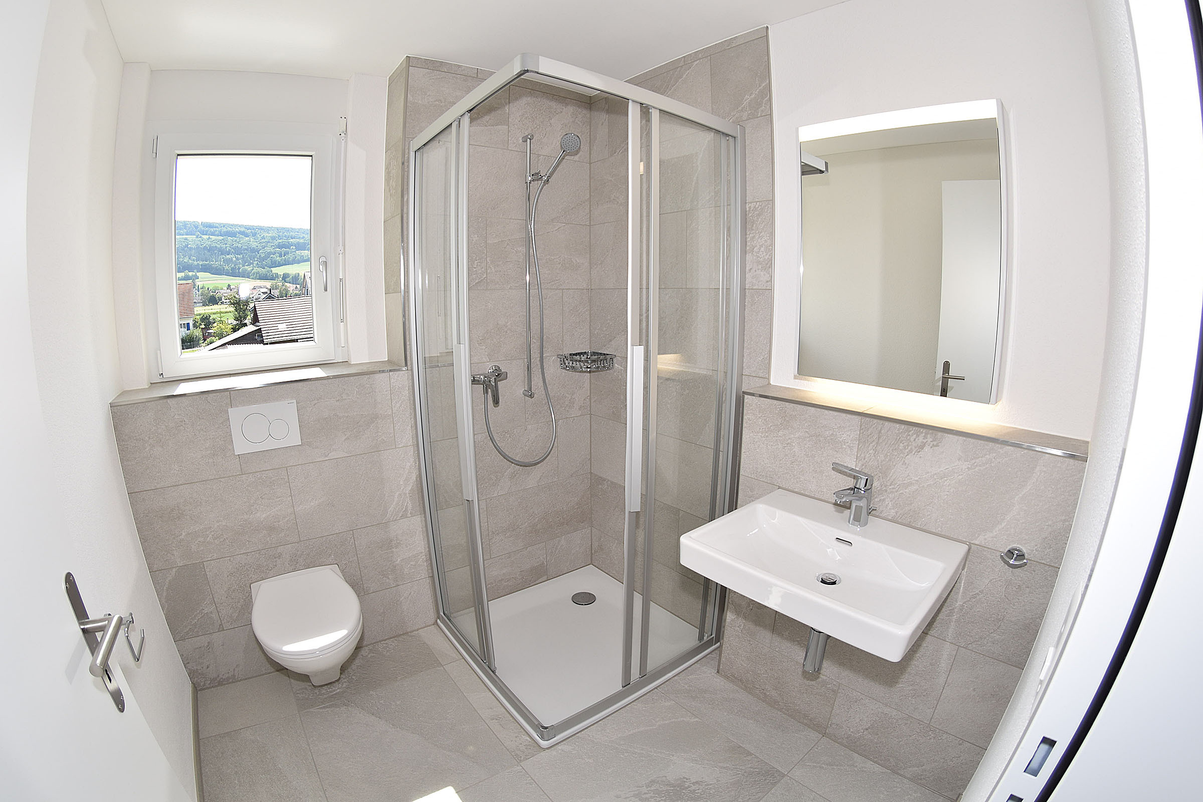 Dusche / WC Dusche / WC