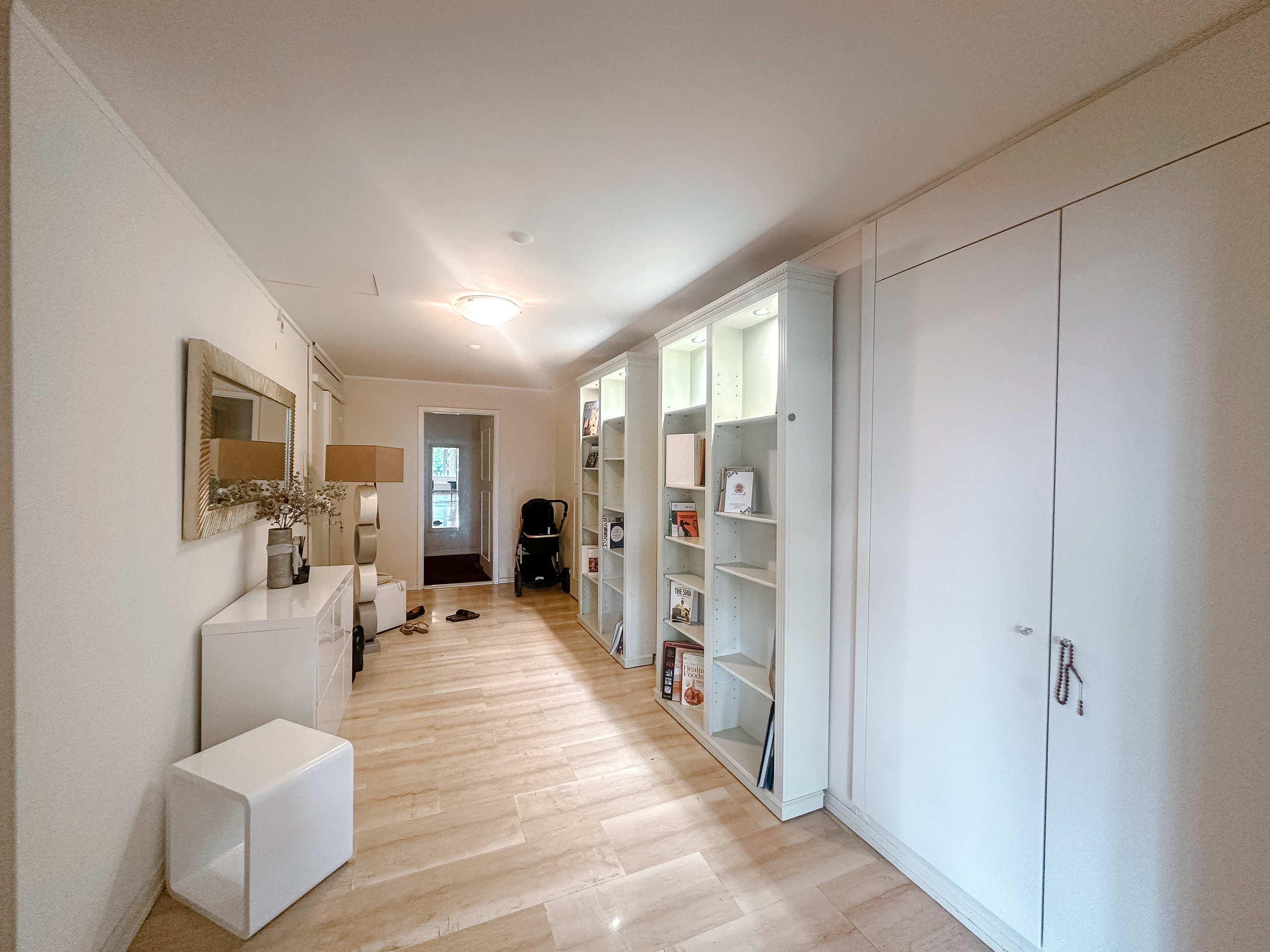 Interior view 3