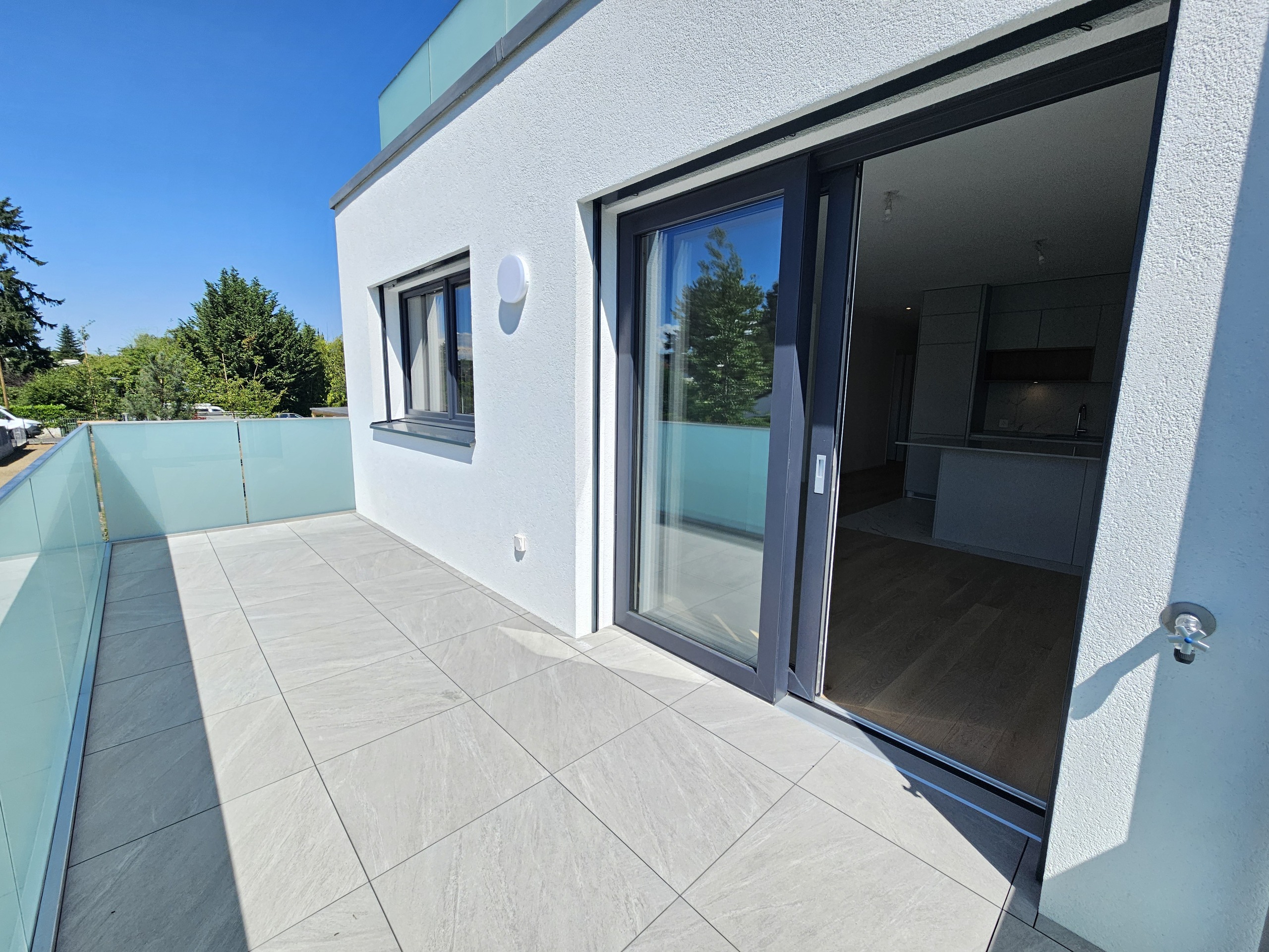 Exterior view 1