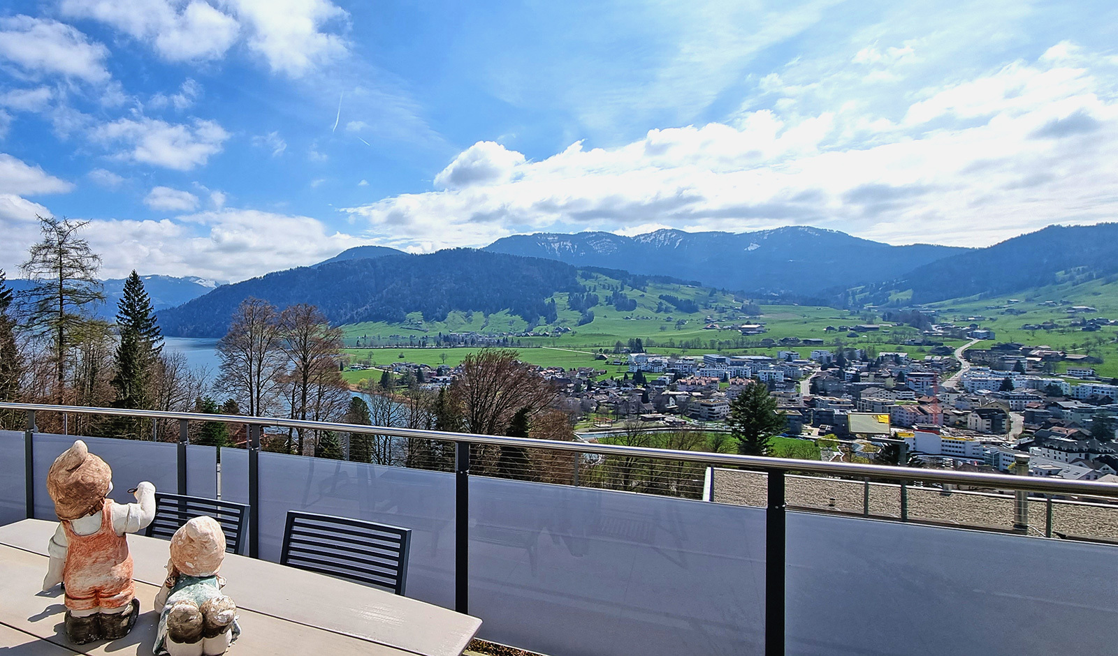 Weitere Fotos unter www.dv-immo.ch