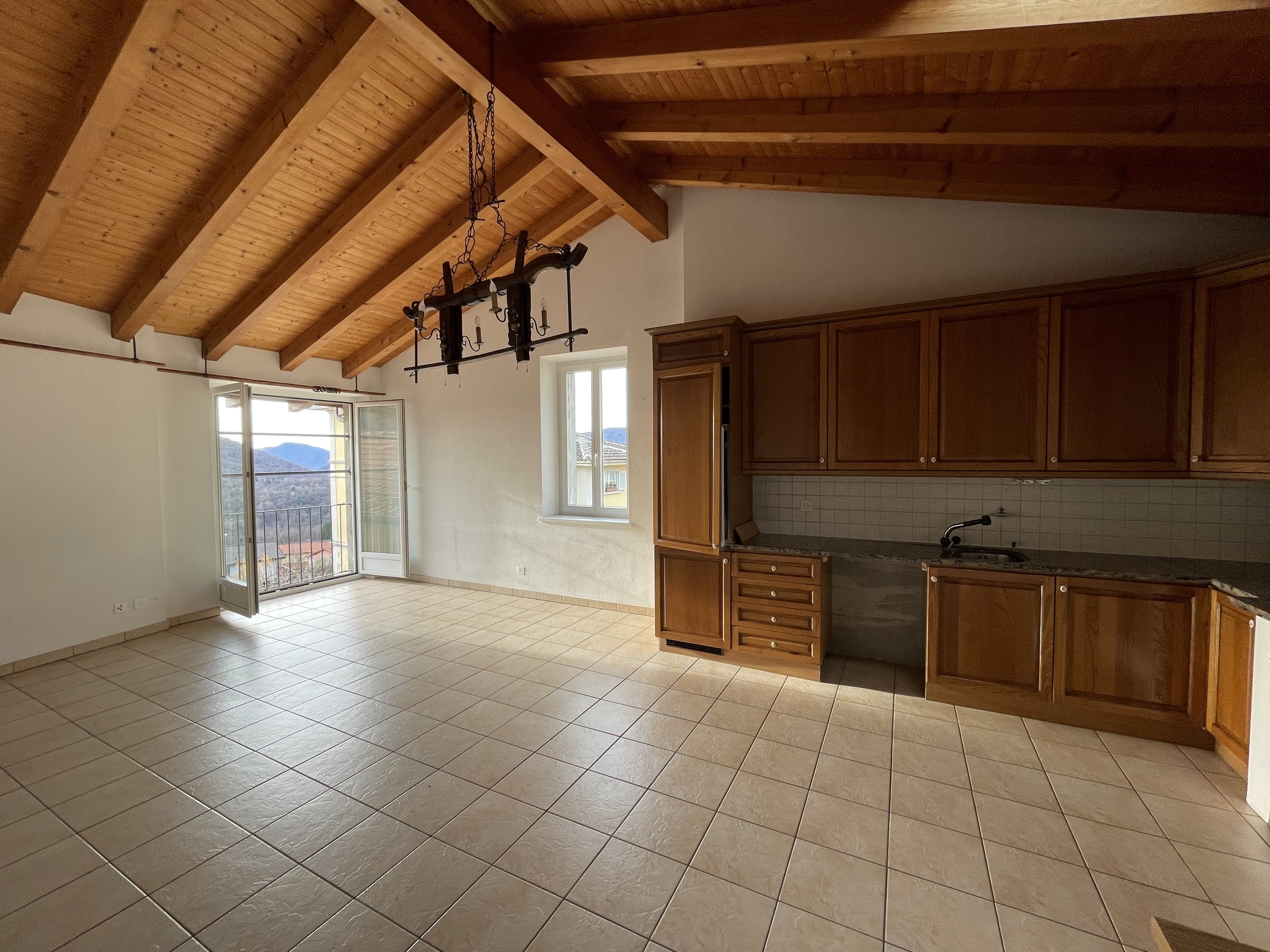 Cucina abitabile e salotto al 3. piano del Duplex Cucina abitabile e salotto al 3. piano del Duplex