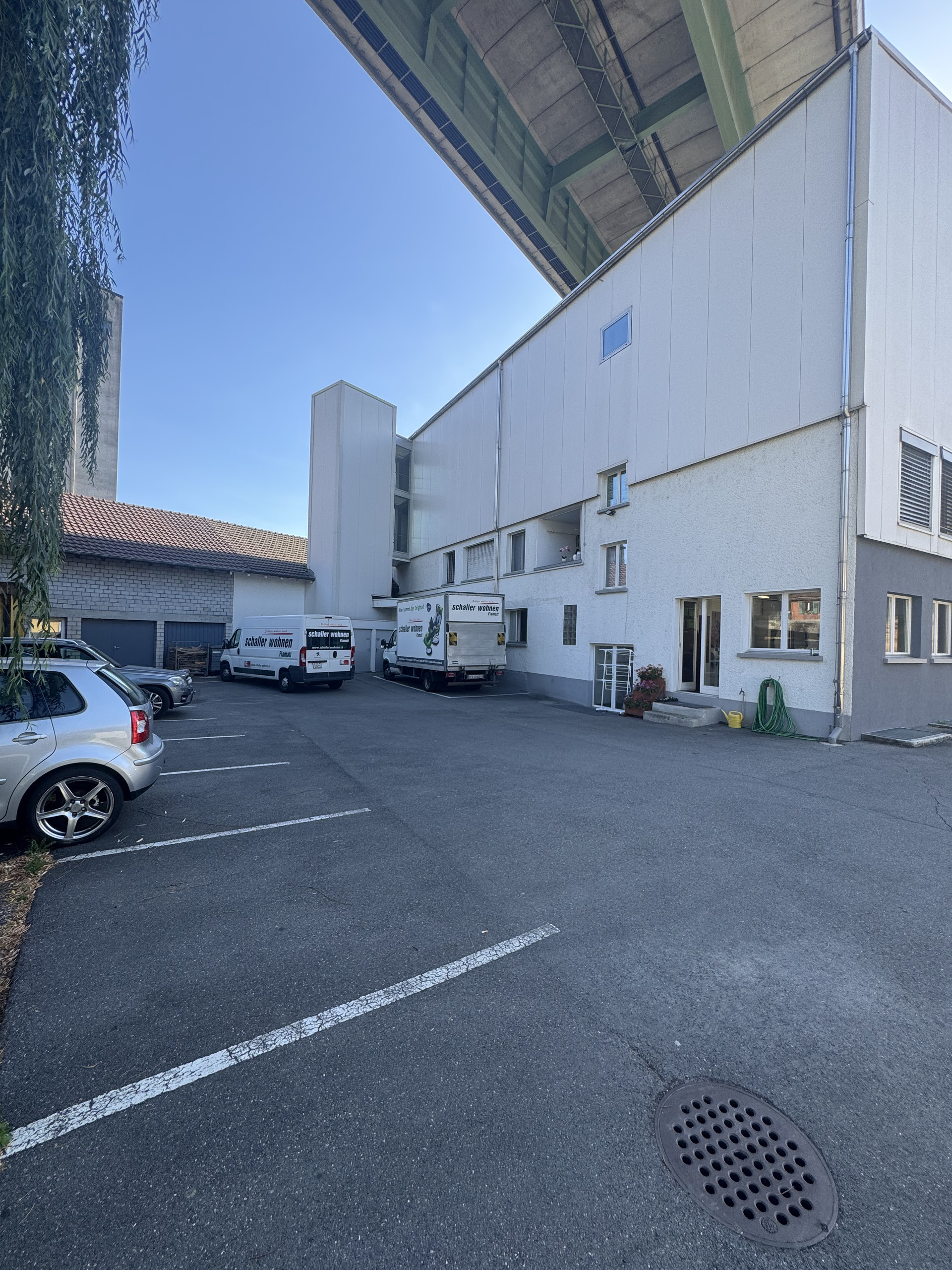 Exterior view 2