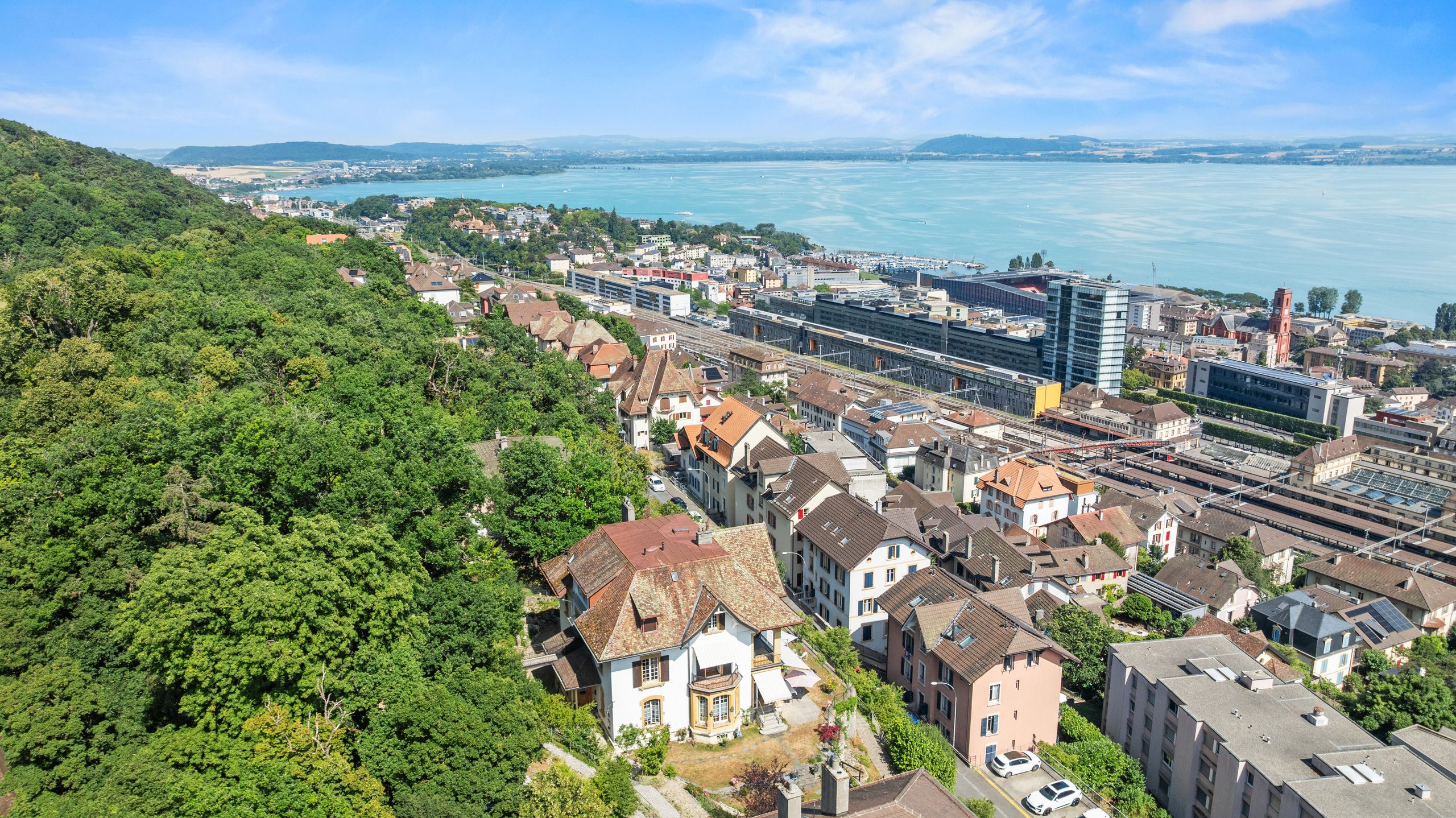 [!form_picture_exterior_big!]