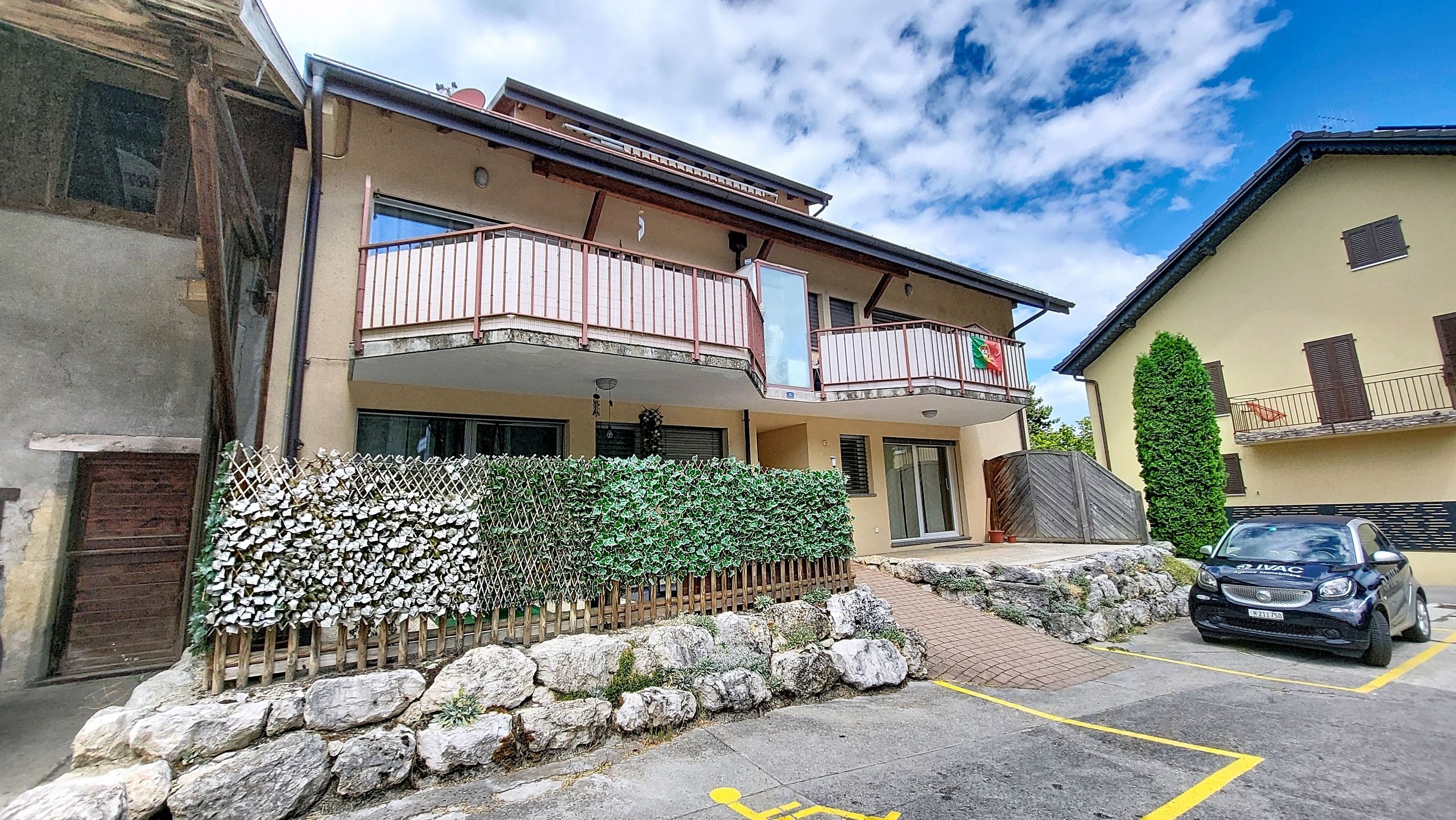 Vista esteriore 3