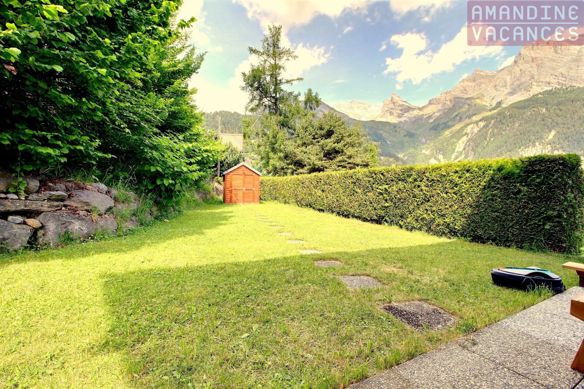 Photo 10