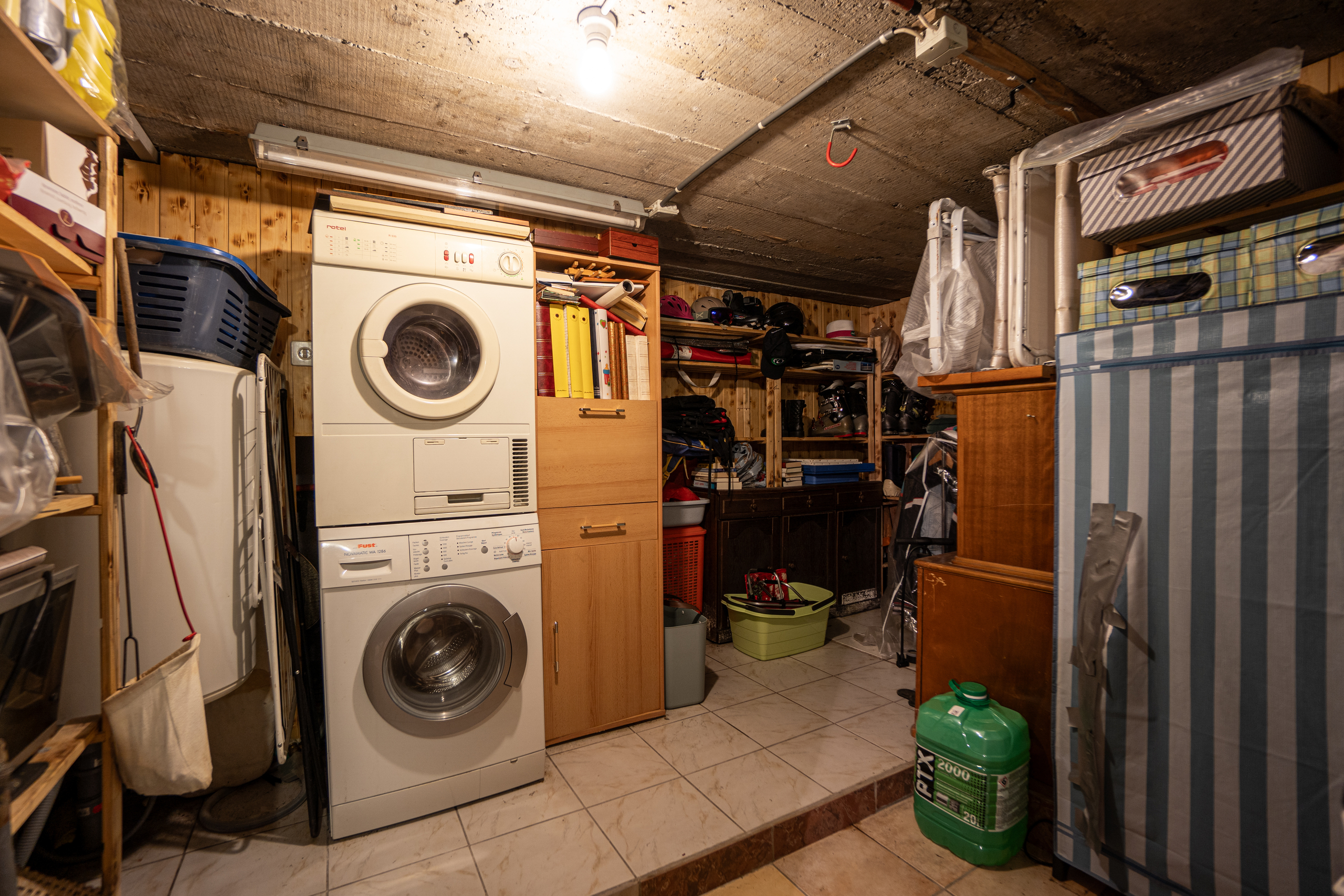 Photo 28