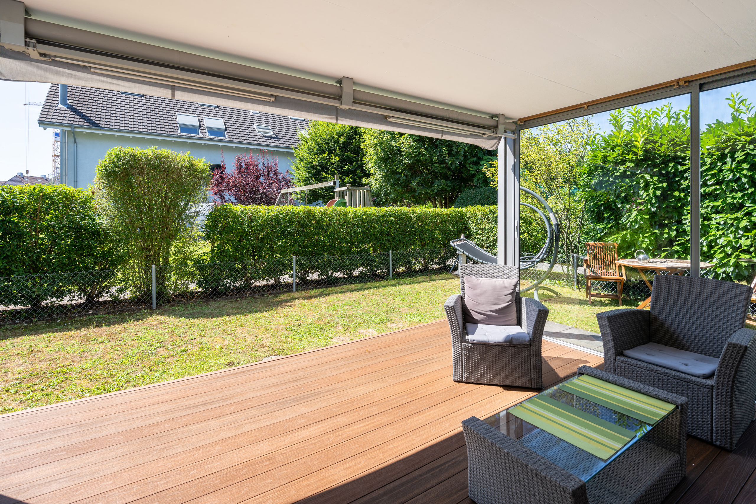 GEDECKTR SITZPLATZ GEDECKTR SITZPLATZ