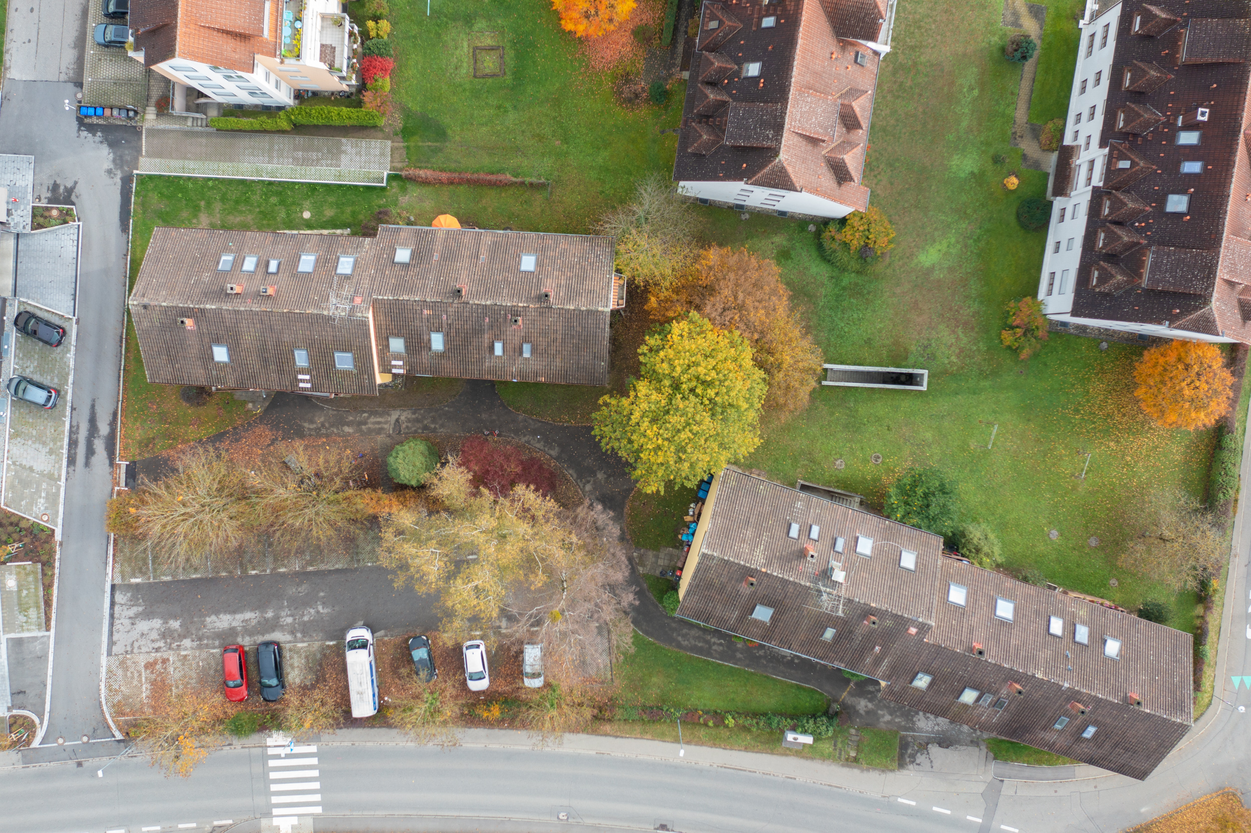 3.360 m2 GrundStück mit bewilligtem Bauprojekt.