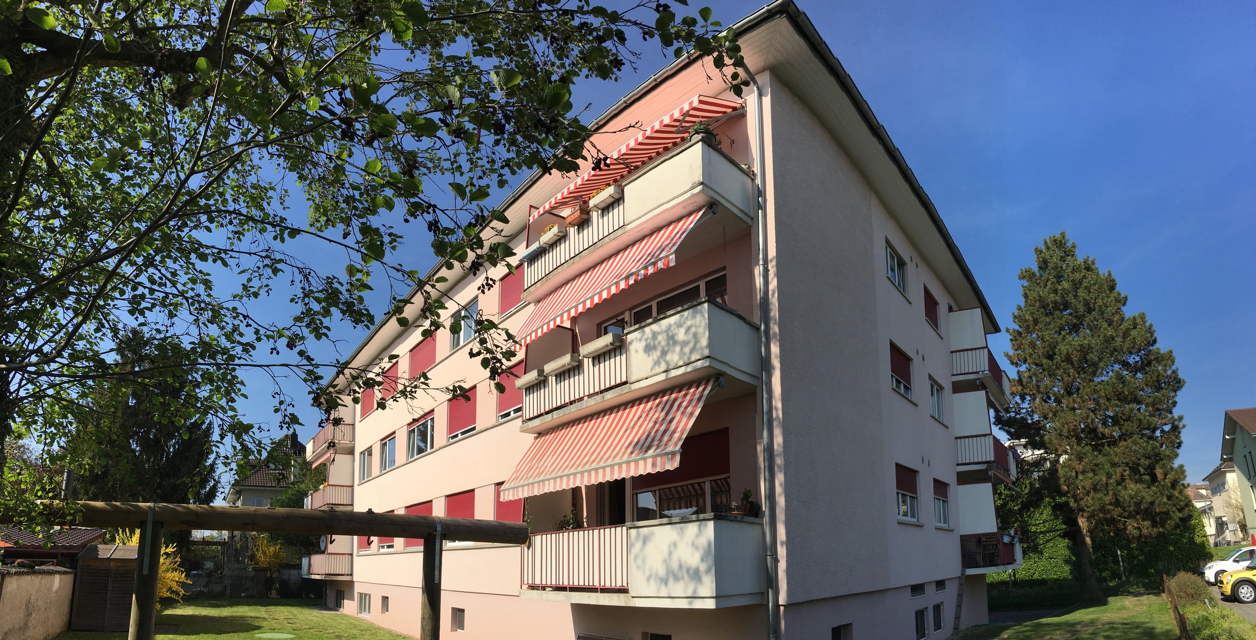 Exterior view 3