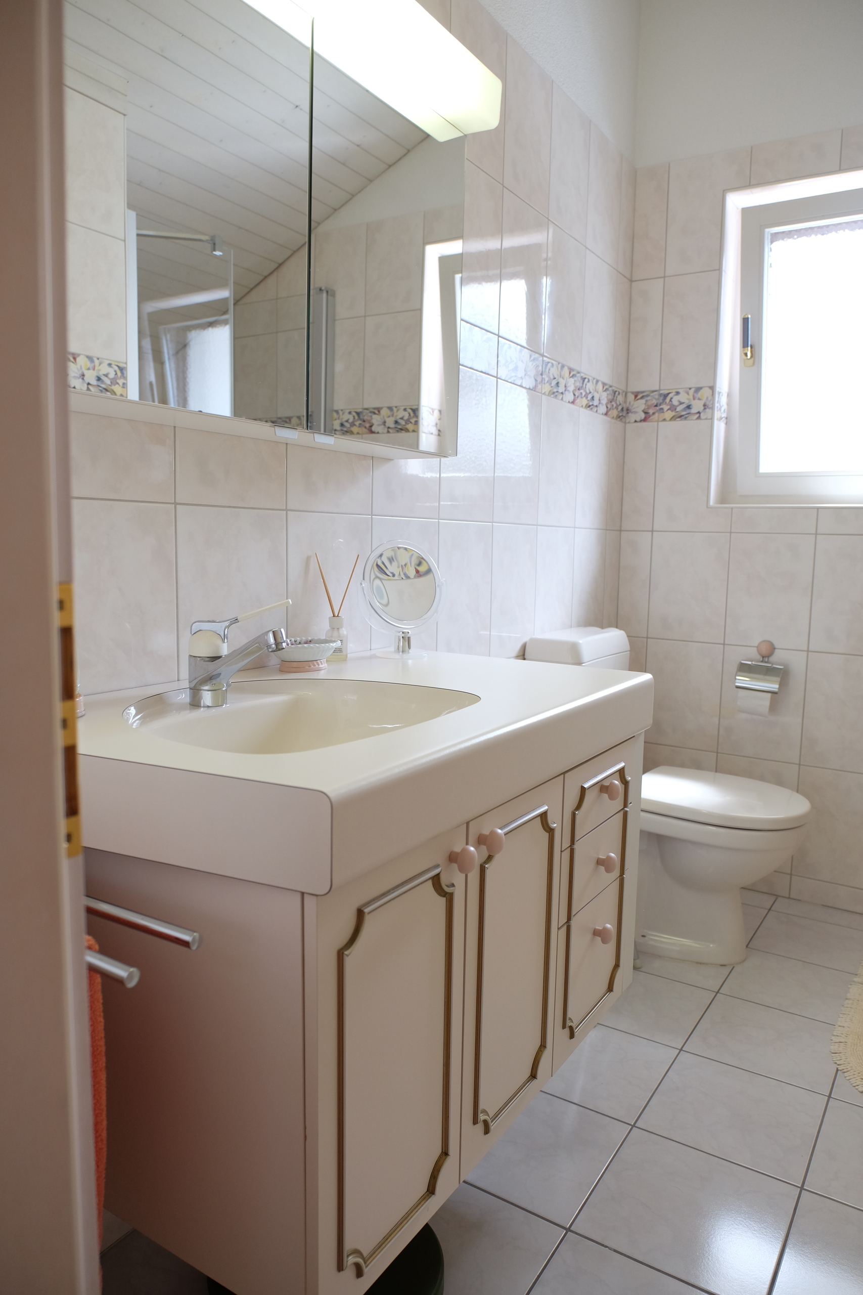 Badezimmer im Dachgeschoss Badezimmer im Dachgeschoss