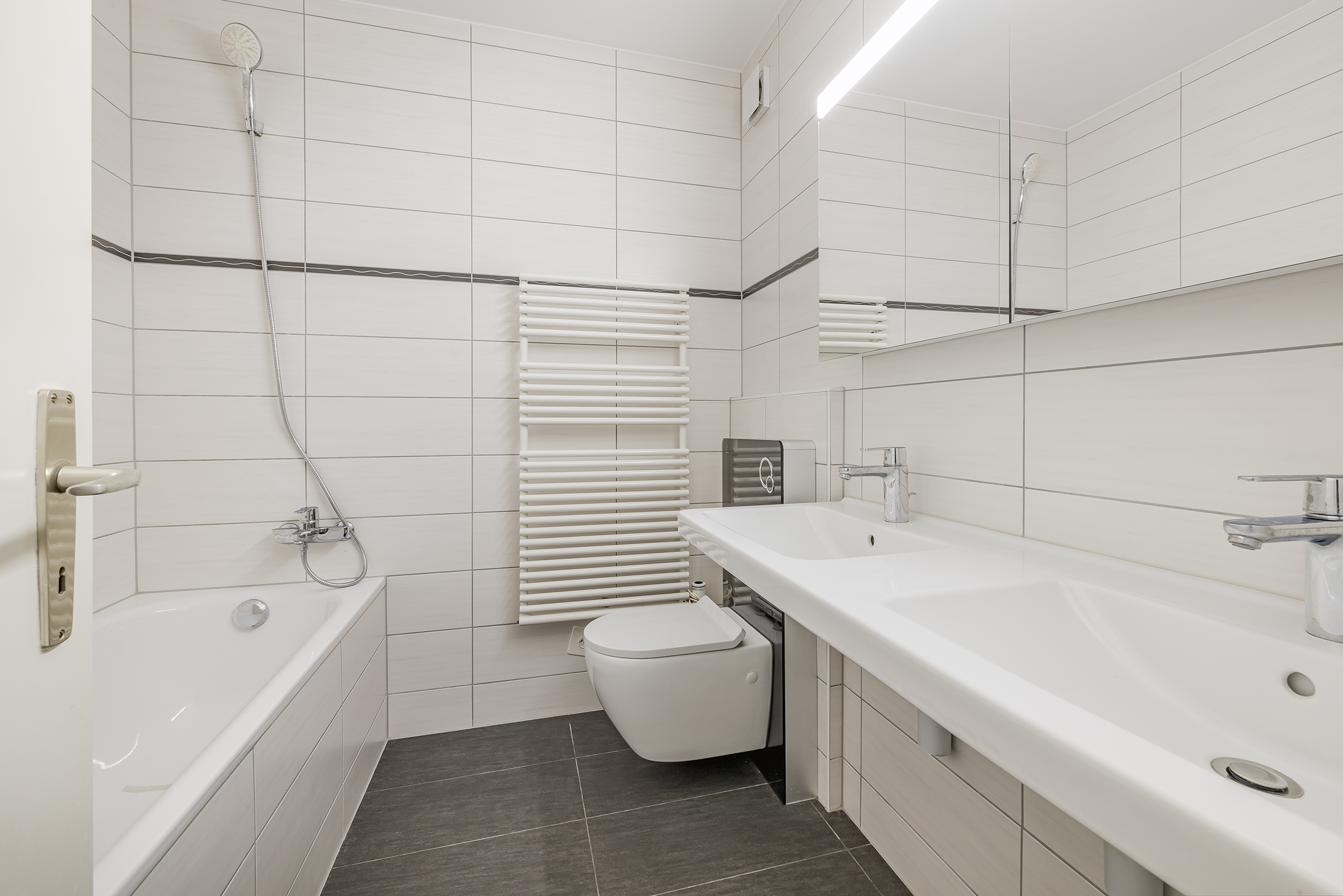 5.5 Zimmer, 3. OG 5.5 Zimmer, 3. OG