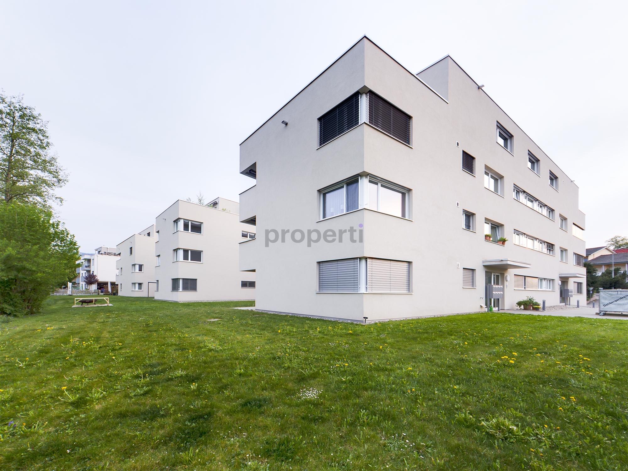 Image 1 Image 1
