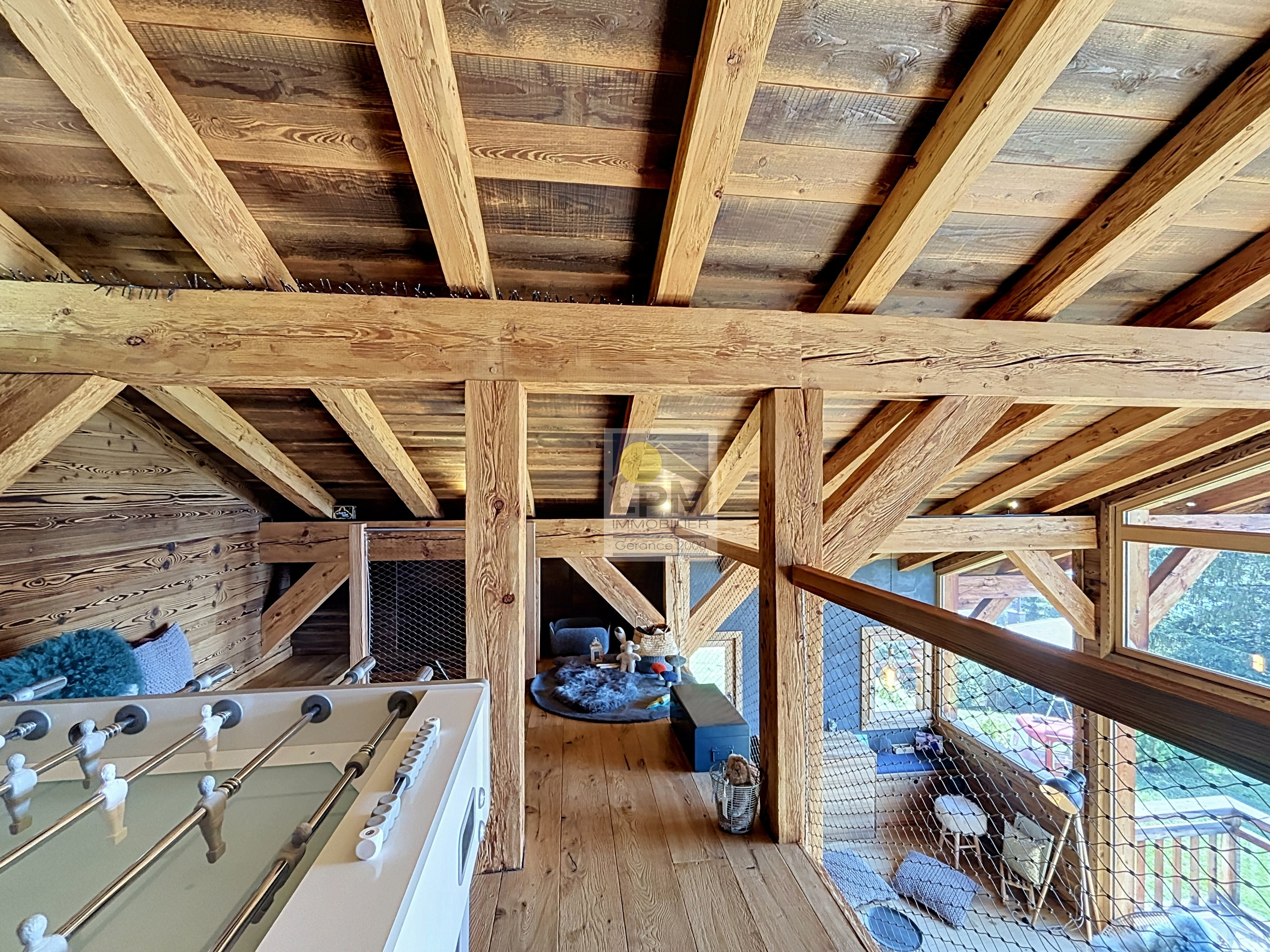 Interior view 4