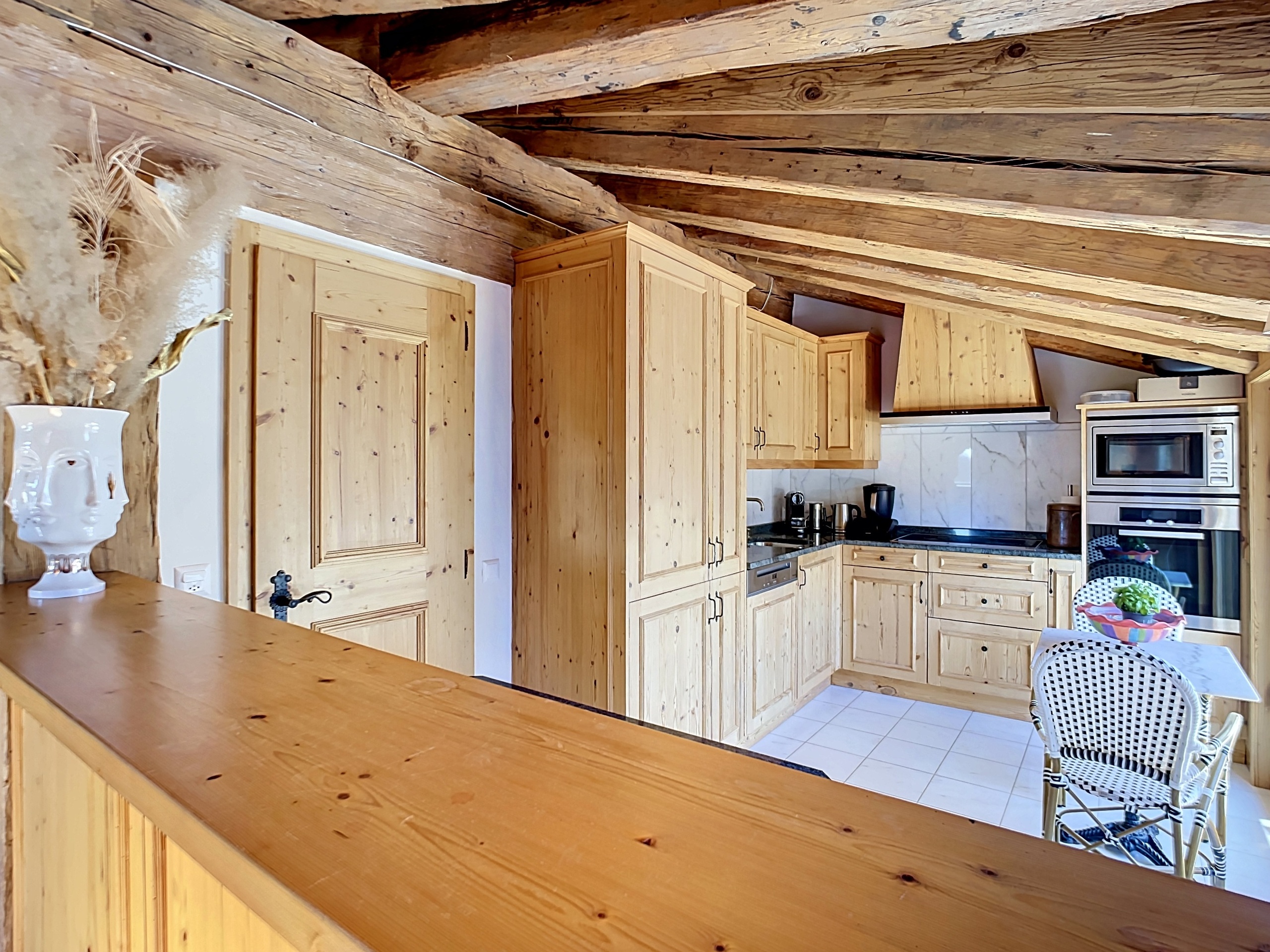 Interior view 2