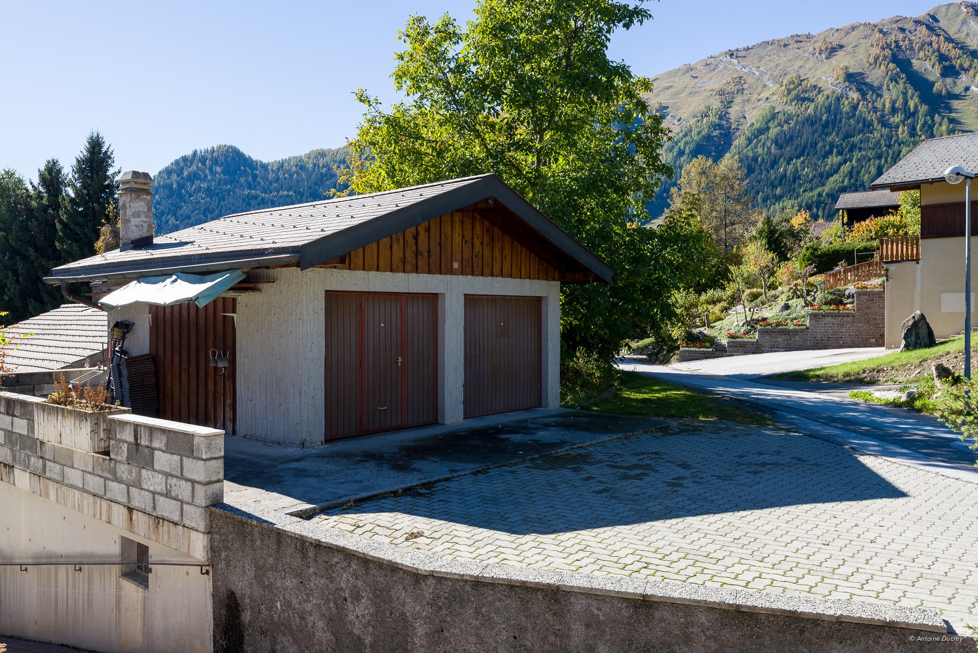 Exterior view 6