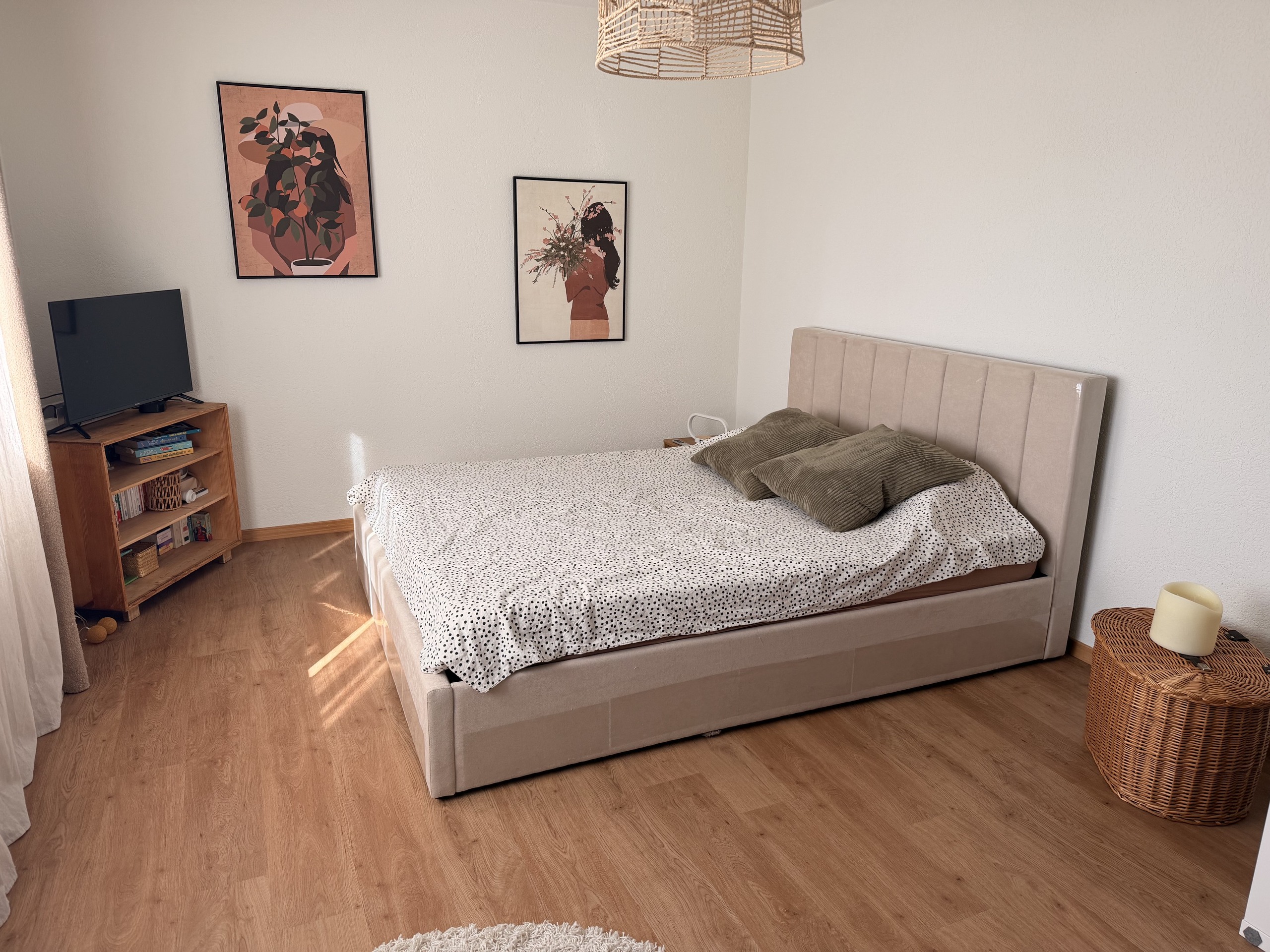 Interior view 4