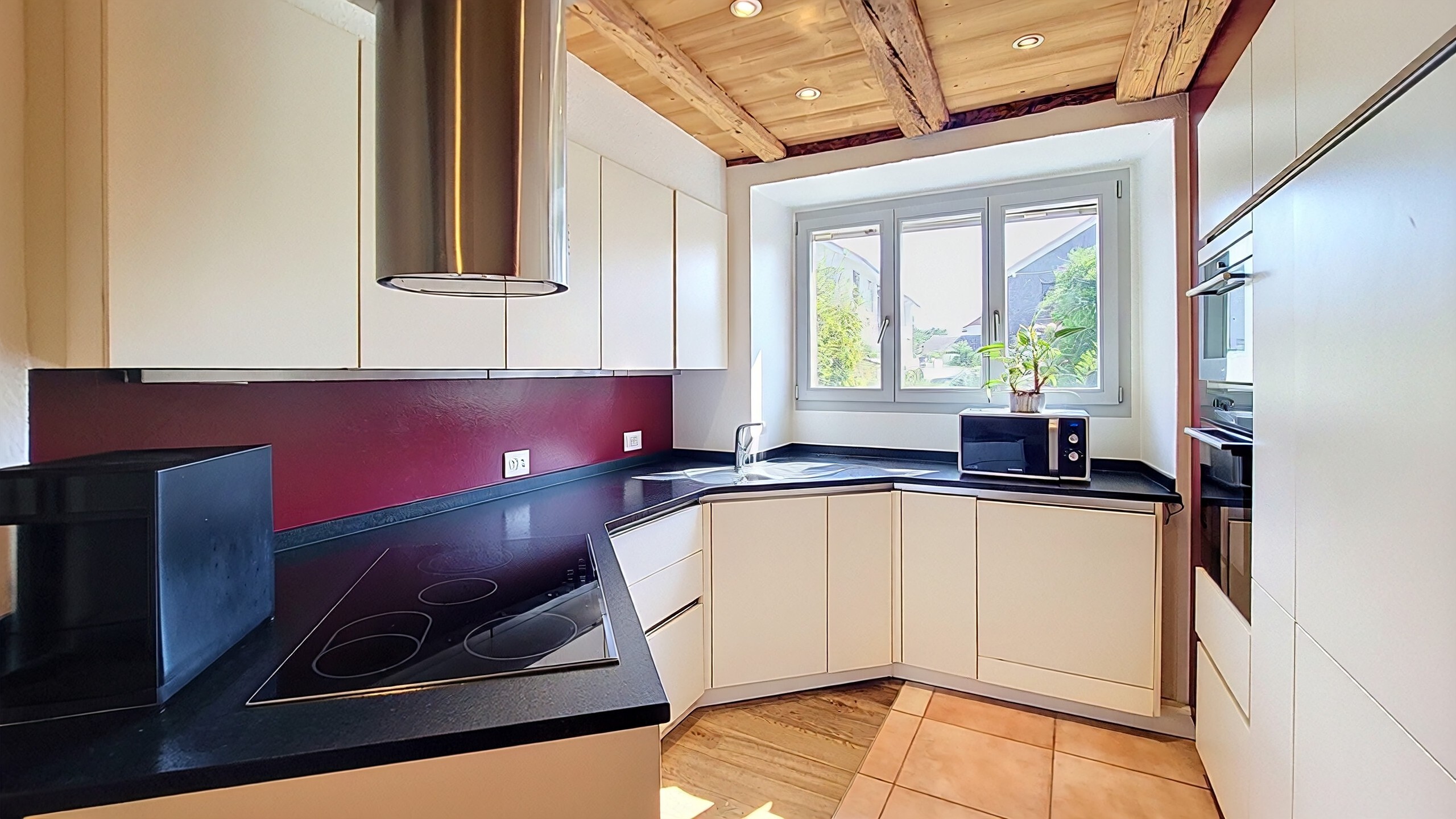 Interior view 3