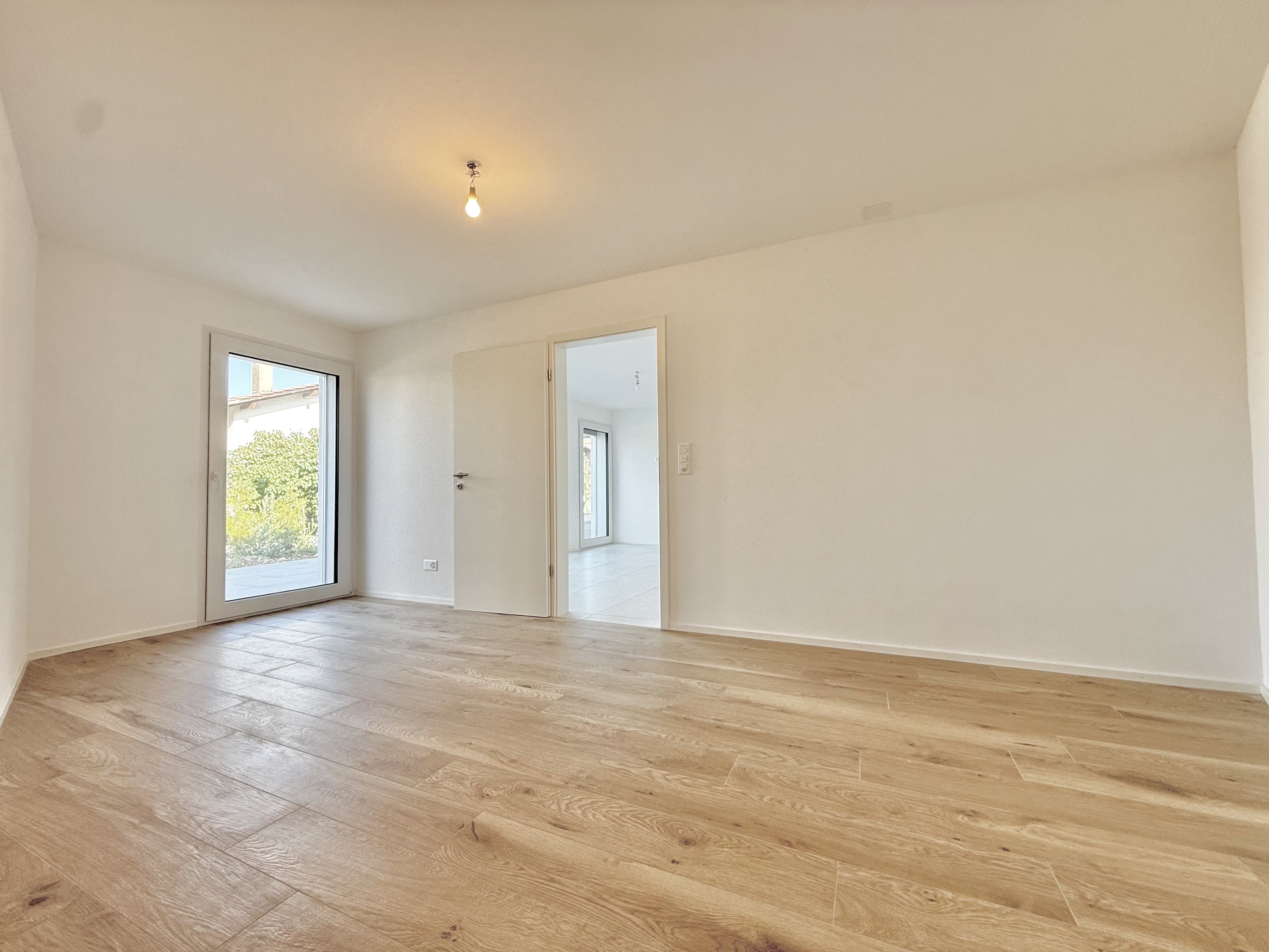 2 pièces: chambre 2 pièces: chambre