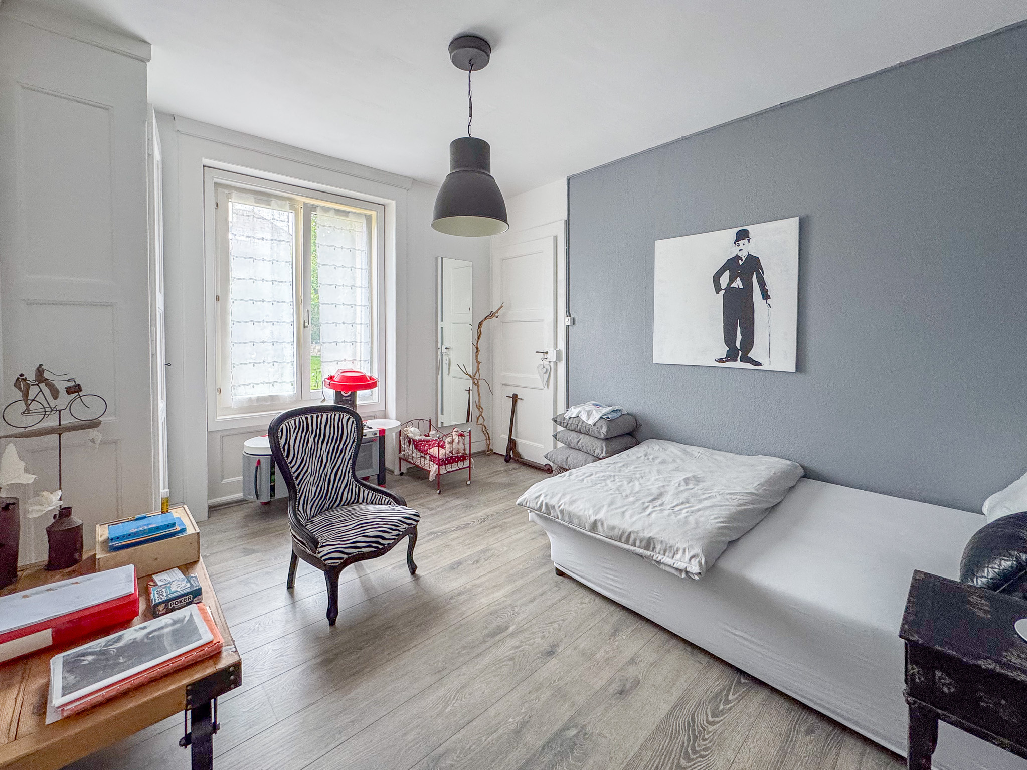 Rez supérieur - appartement de 5 pièces