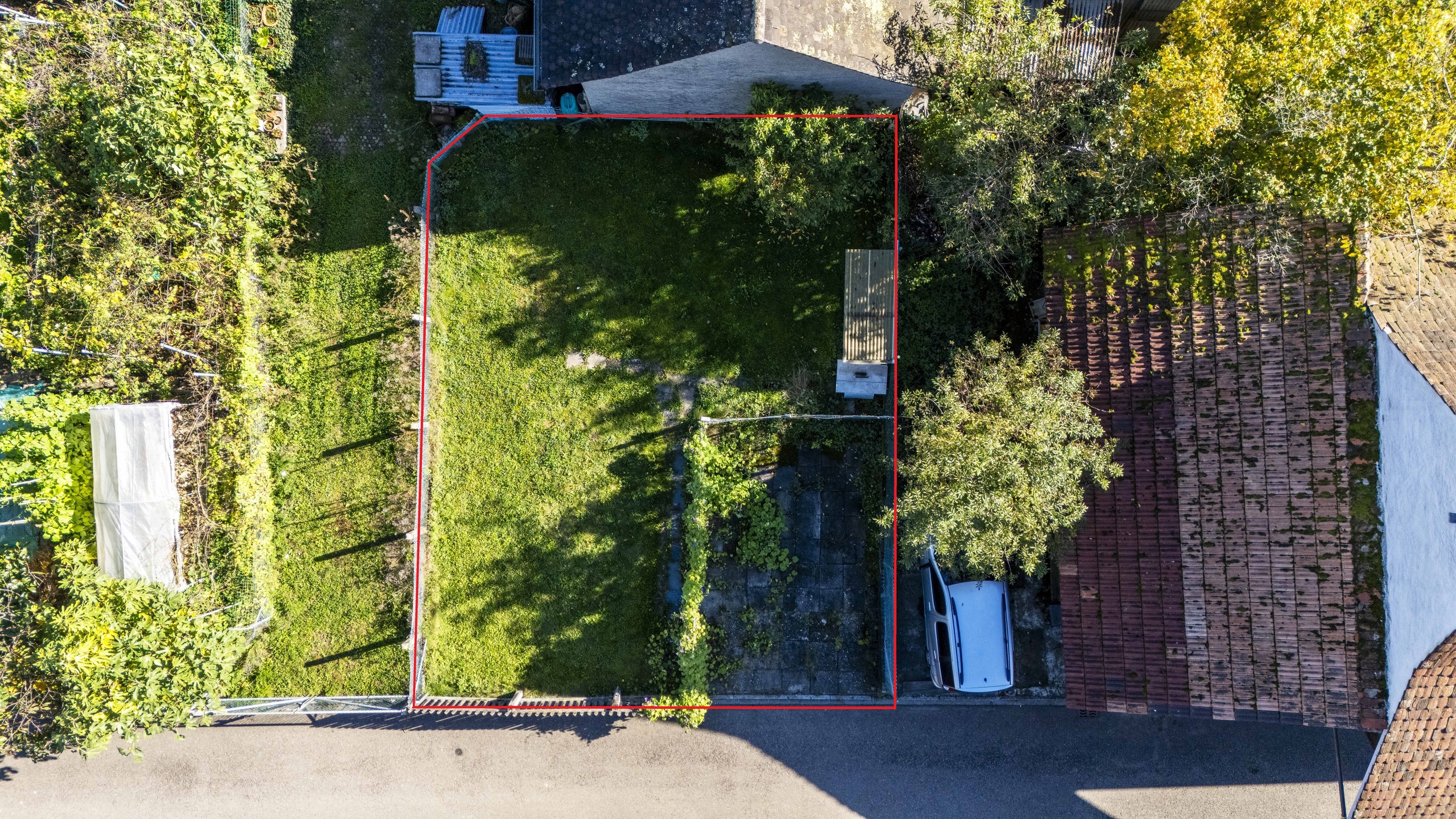 Drohnenaufnahme_Garten 2 mit Abstellplatz (Parzelle Nr. 104)