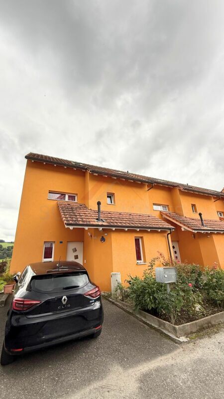 Fassadenansicht (Front, Rückseite, Seite) ? Vue de la façade (avant, arrière, côté)