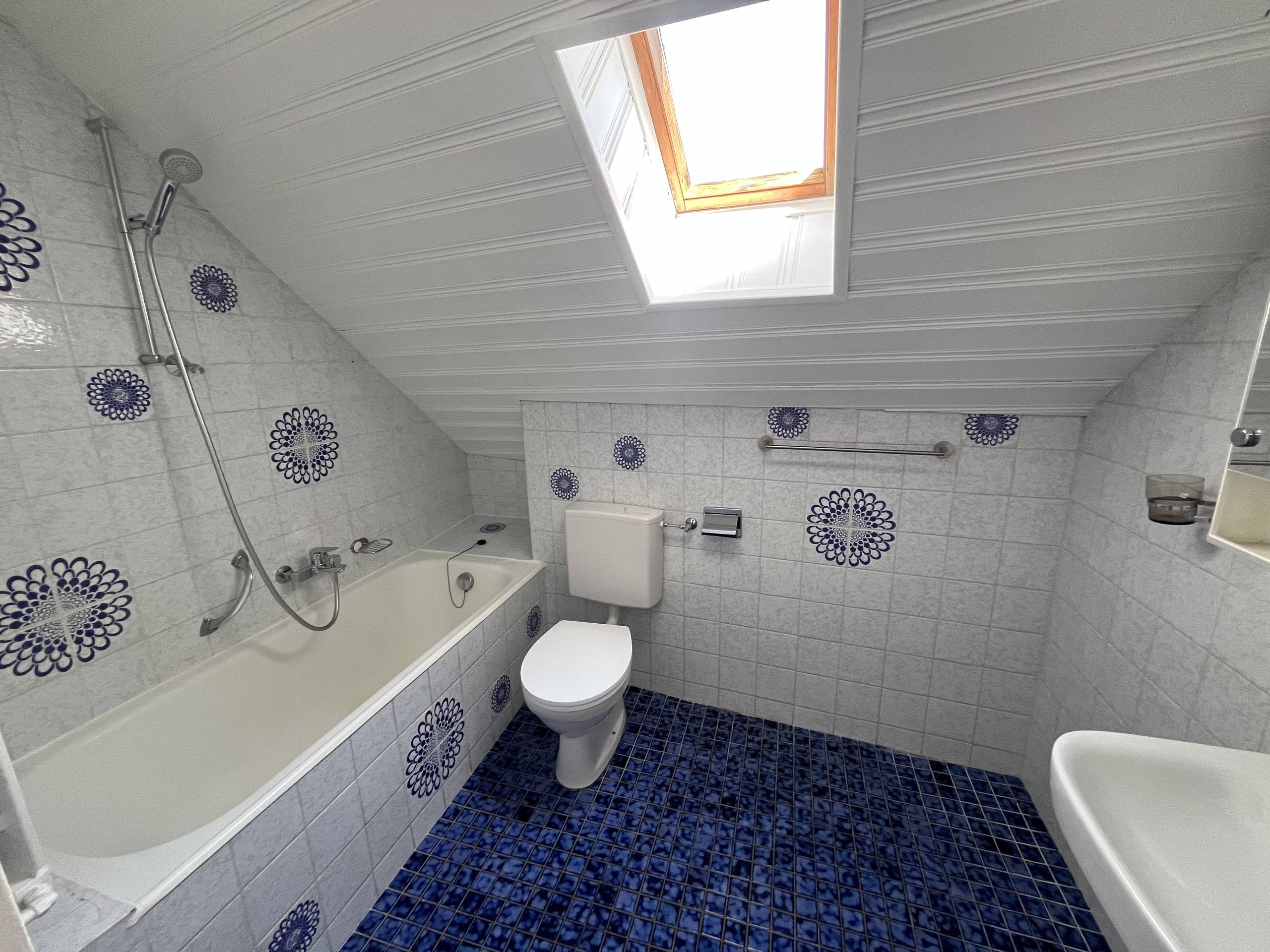 Interior view 4