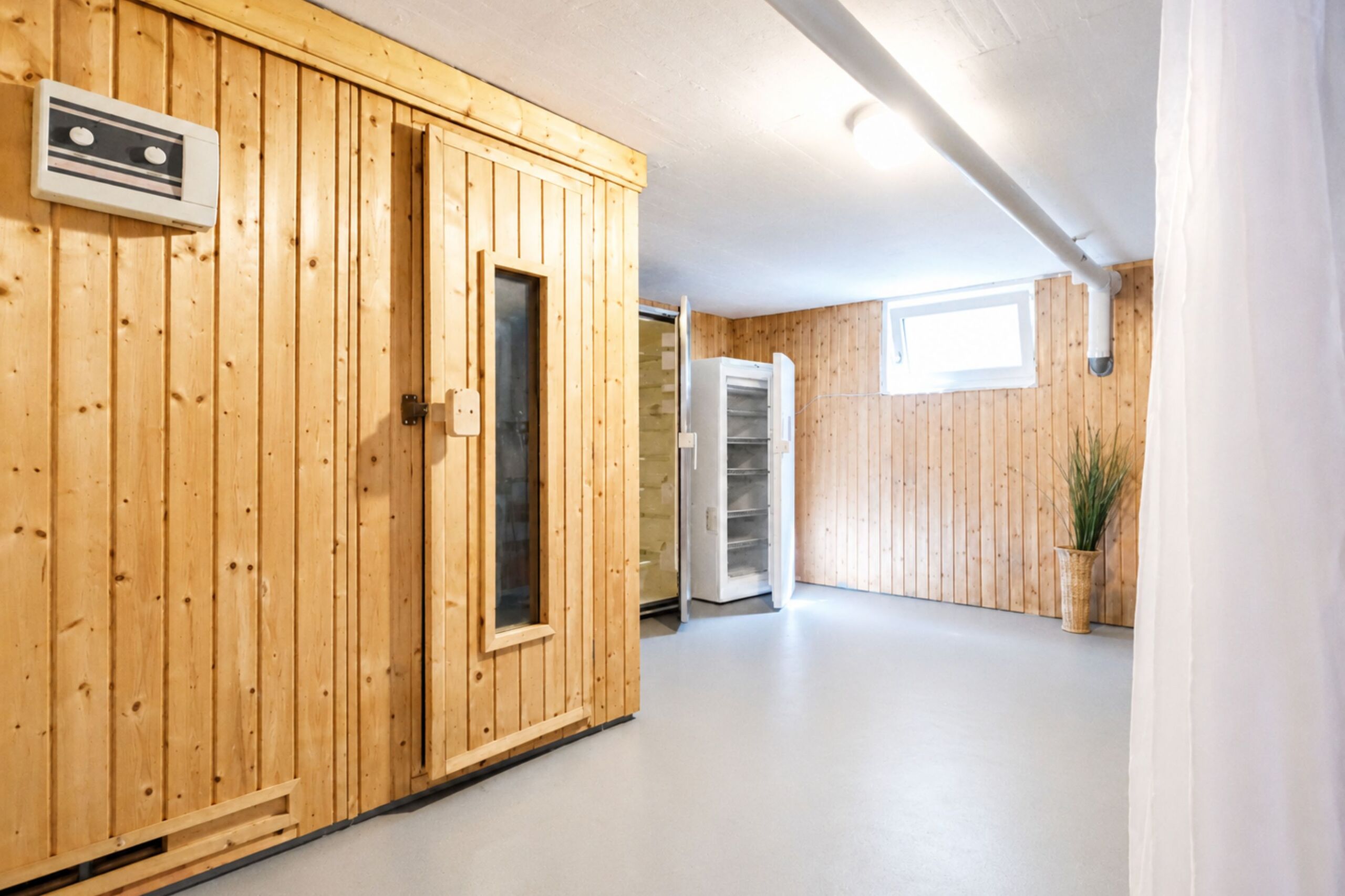 Sauna und Wellnessbereich im Keller
