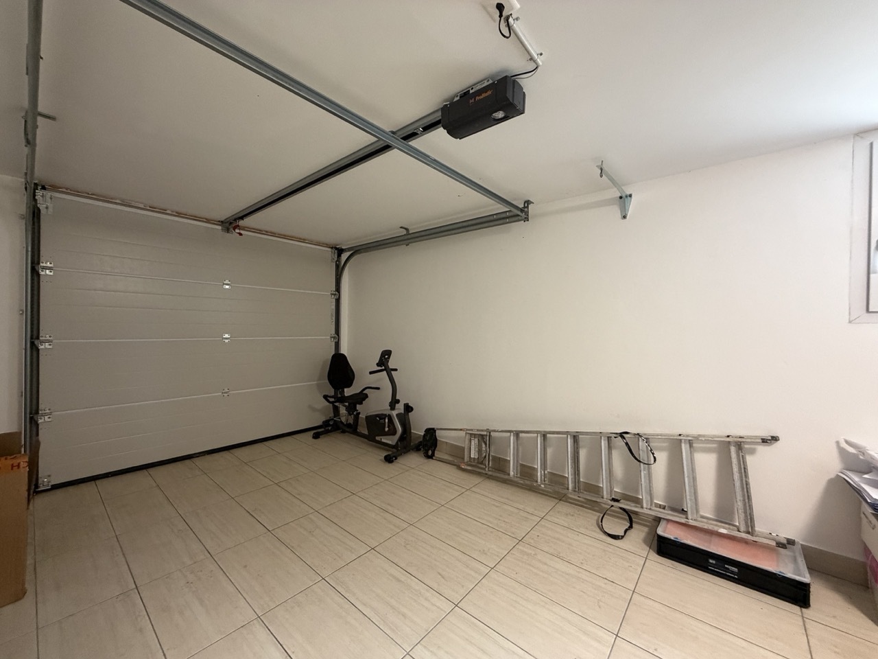 RDC Inférieur-Garage