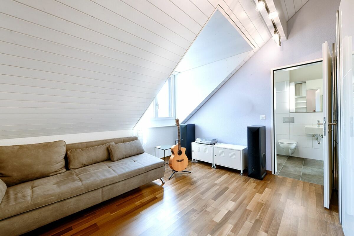 Zimmer 5 im Dachgeschoss Zimmer 5 im Dachgeschoss