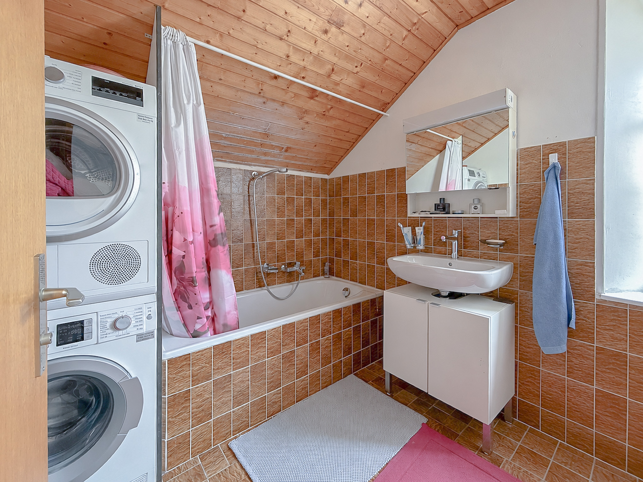 1er étage, salle de bains 1er étage, salle de bains