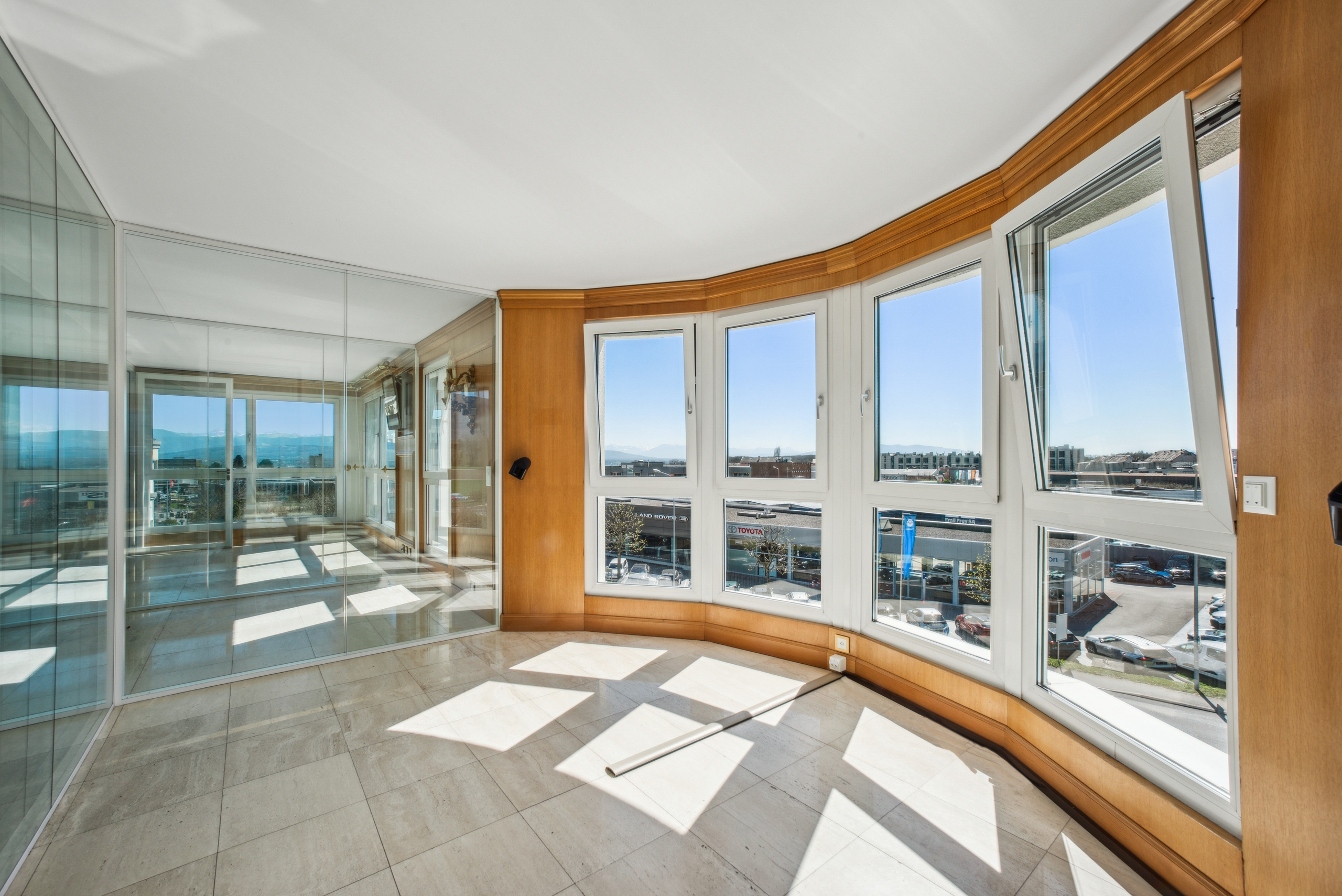 Interior view 8