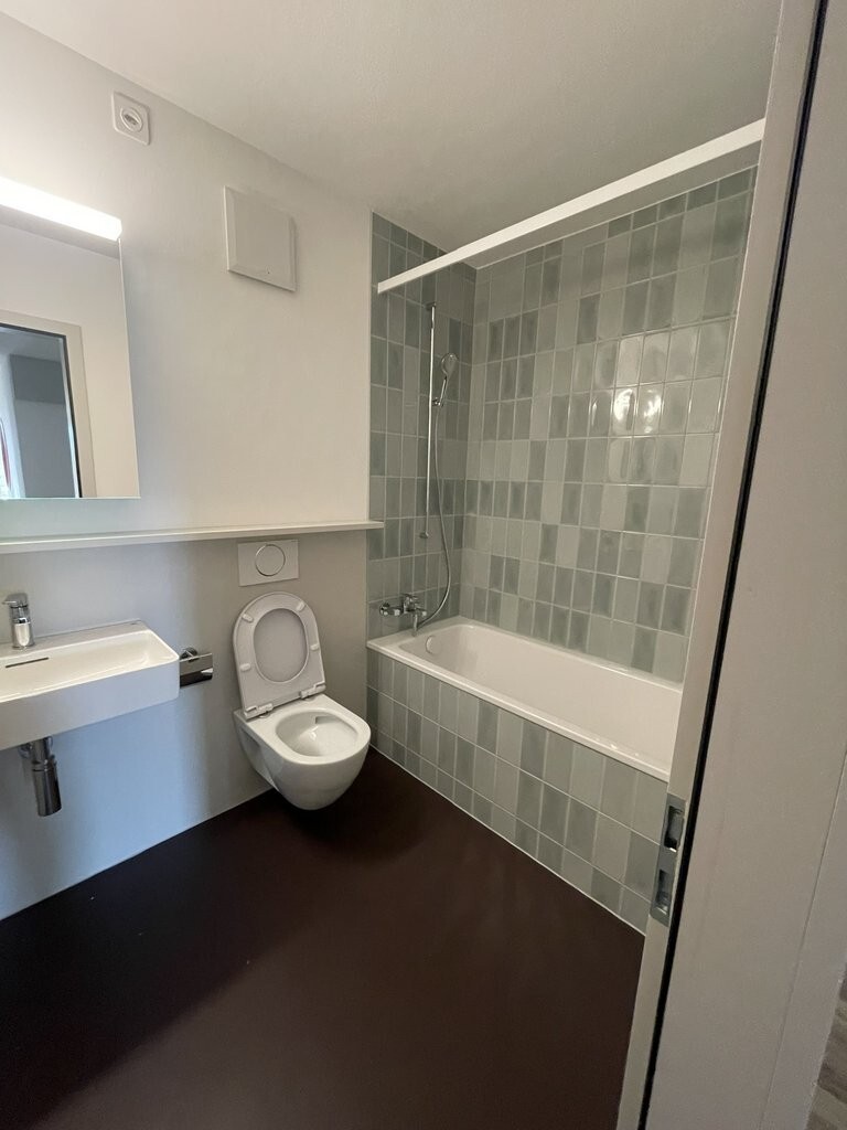 Picture 10
