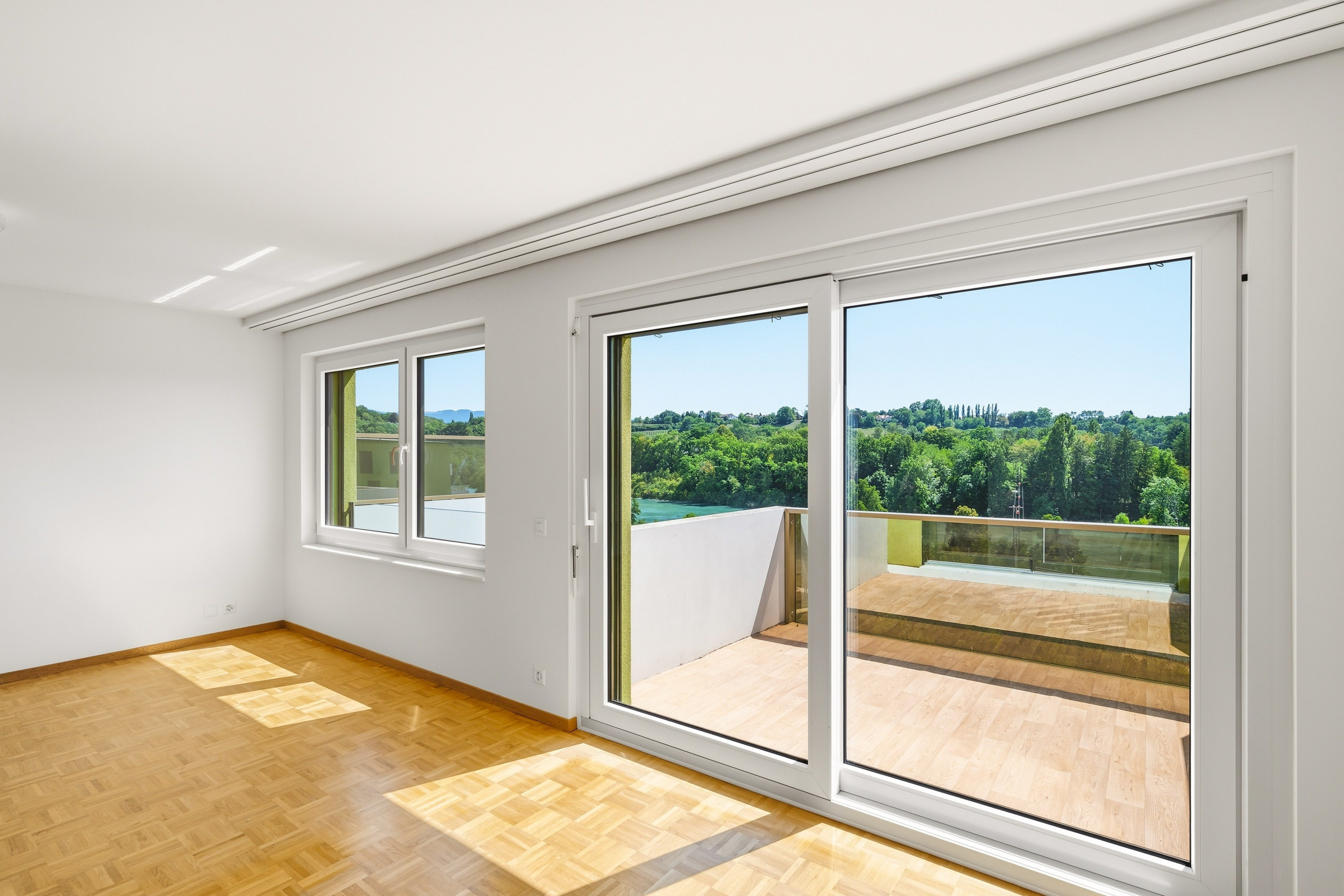 Interior view 8