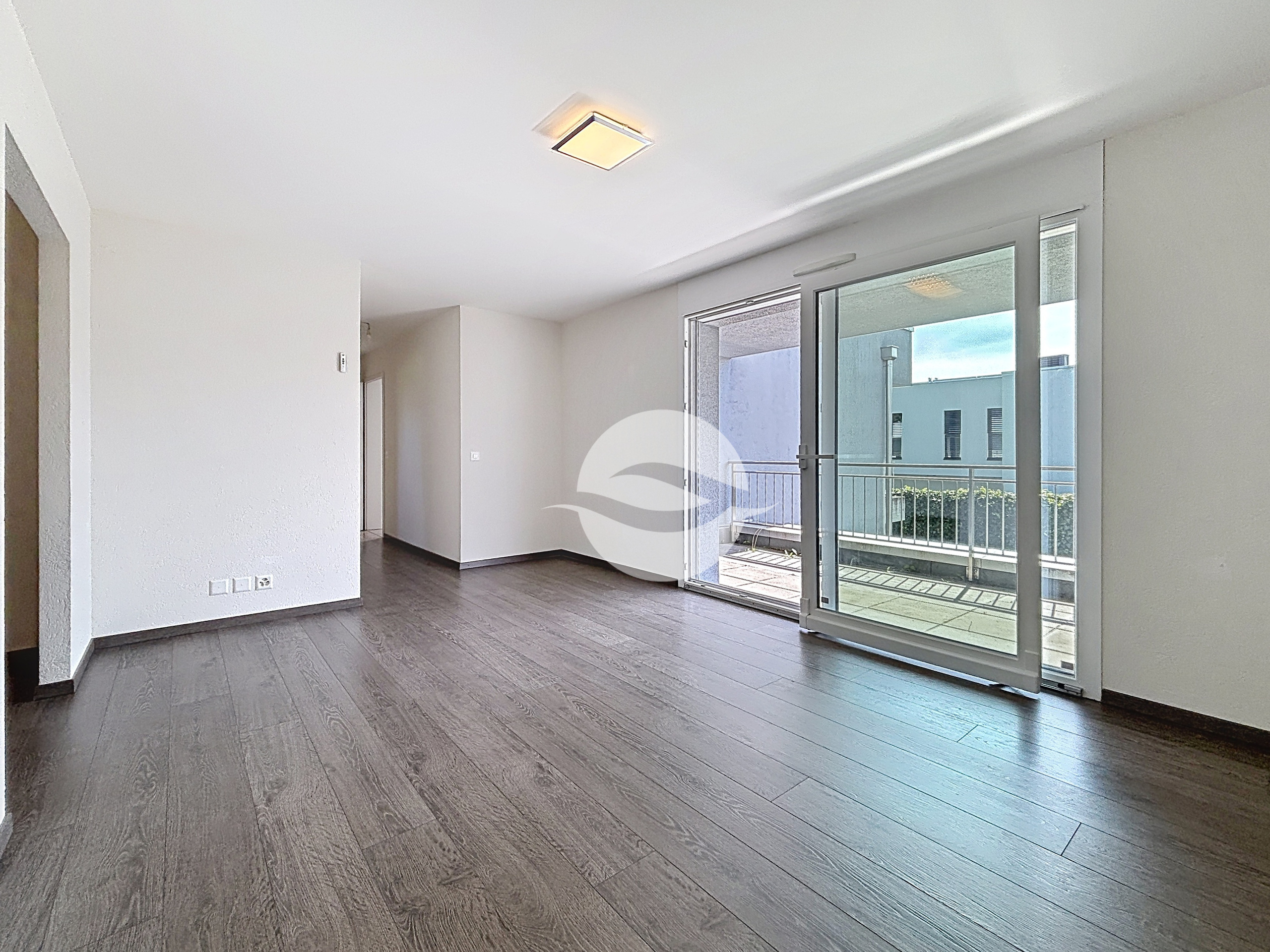 Master bedroom avec dressing, terrasse privative et salle de douche