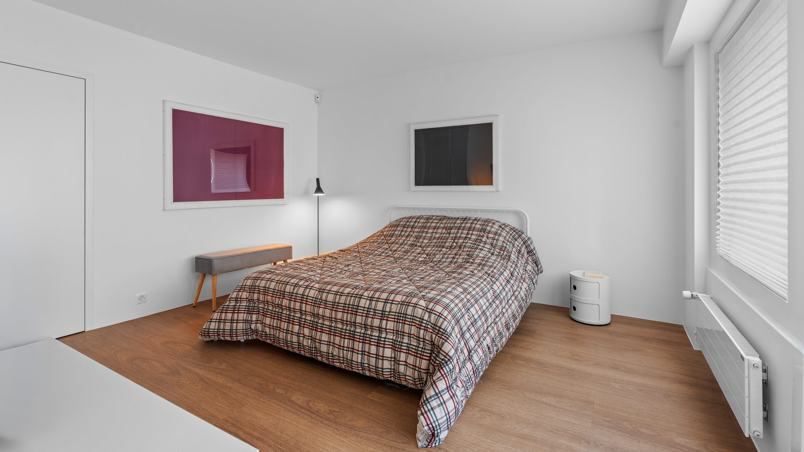 Chambre principale avec salle de douche en suite Chambre principale avec salle de douche en suite