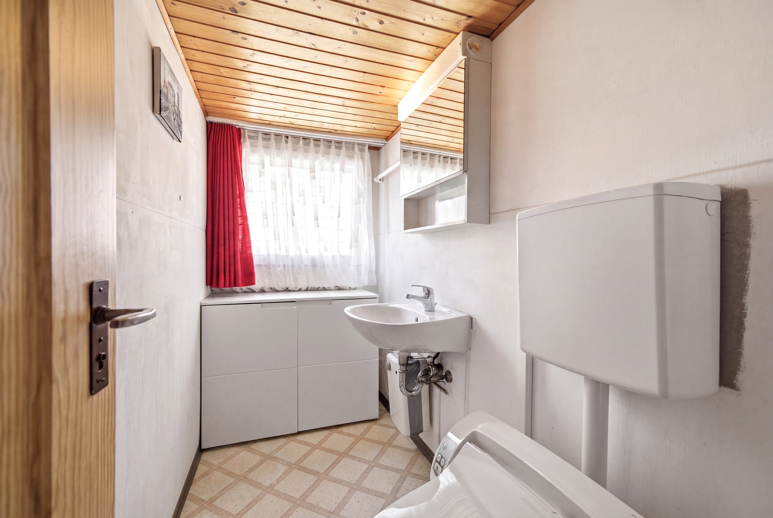 Interior view 10