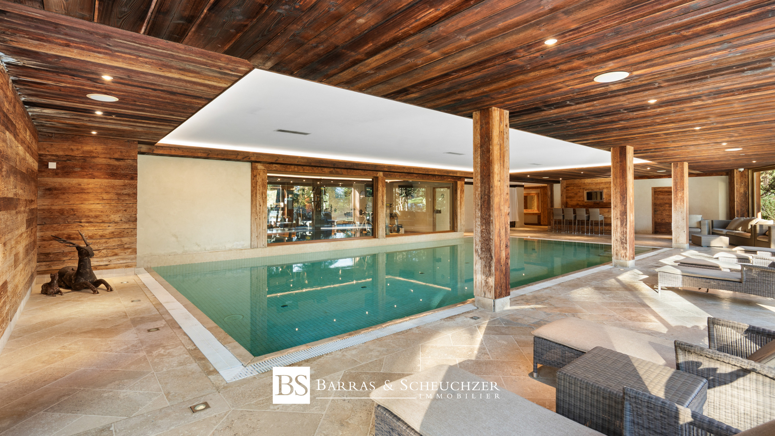 Espace wellness - piscine intérieure