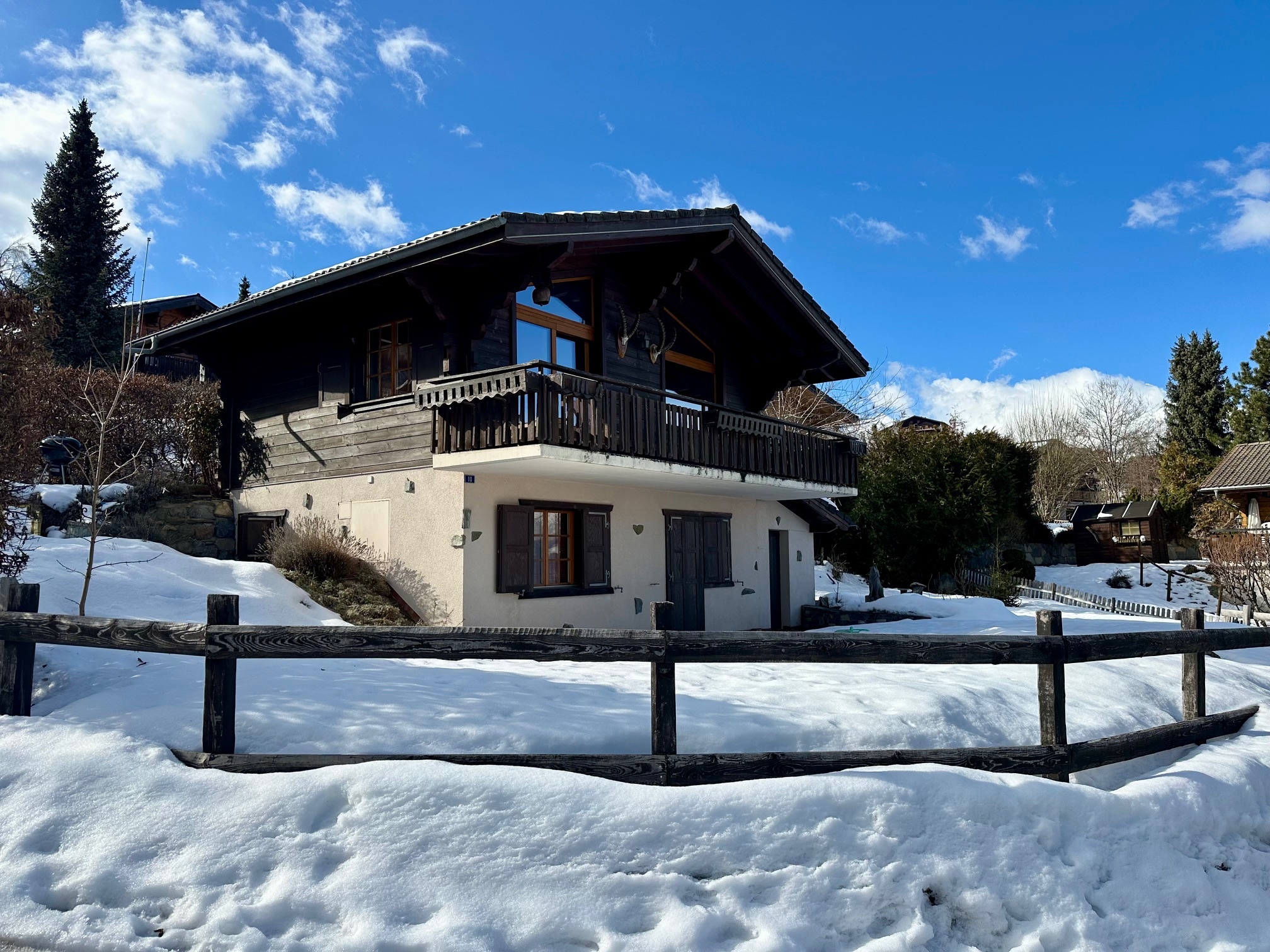 Exterior view 1