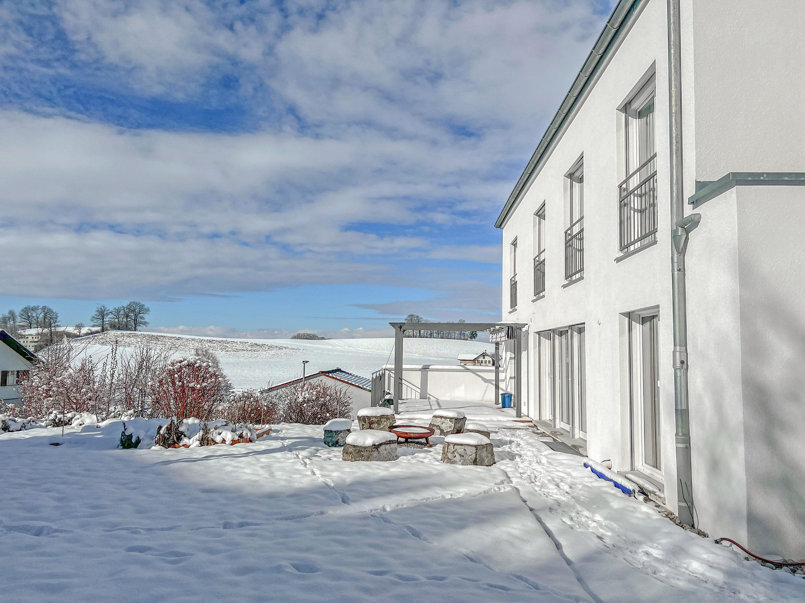 Terrasse en bois et terrasse BBQ (hiver)