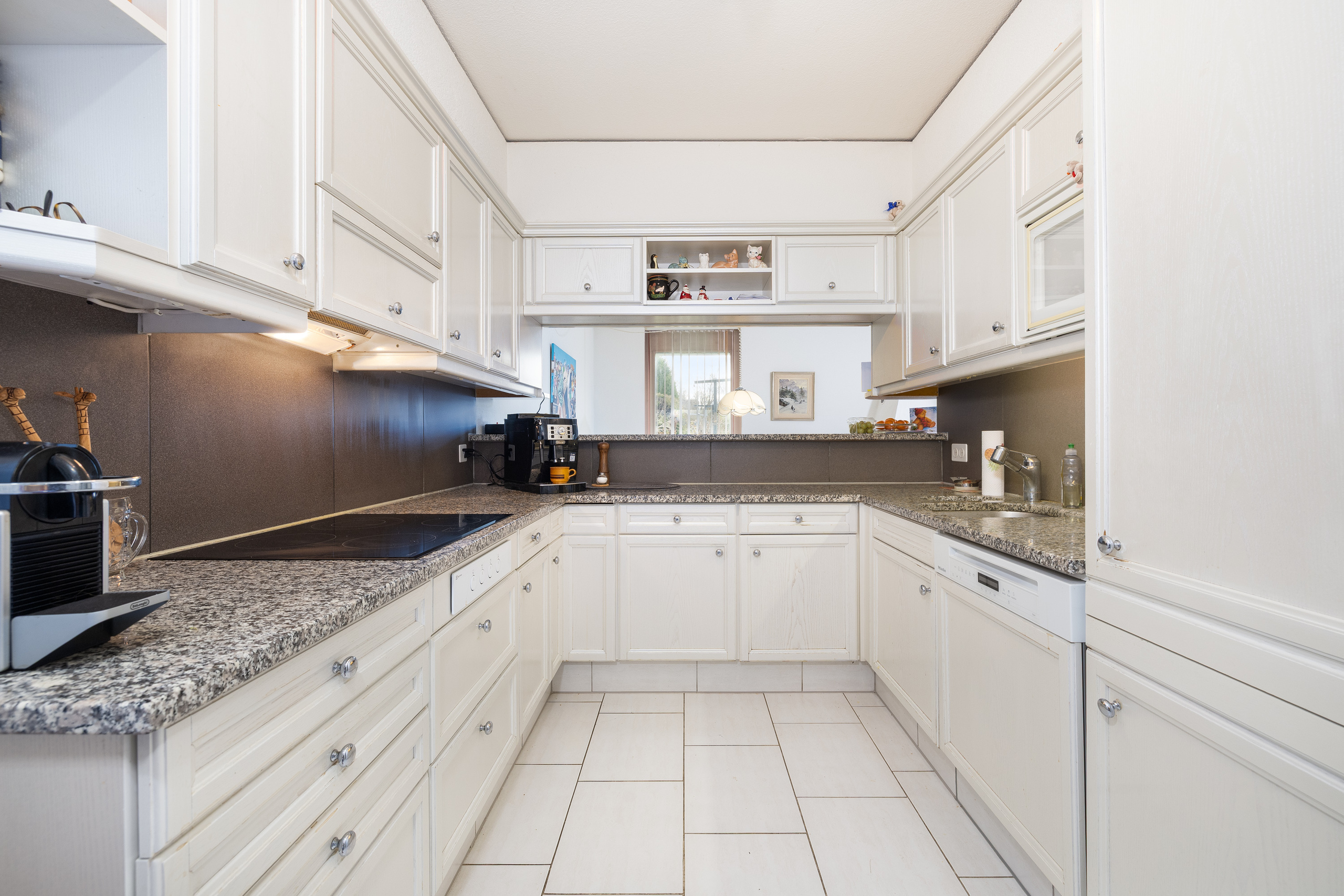 [!form_picture_interior_big!] 2