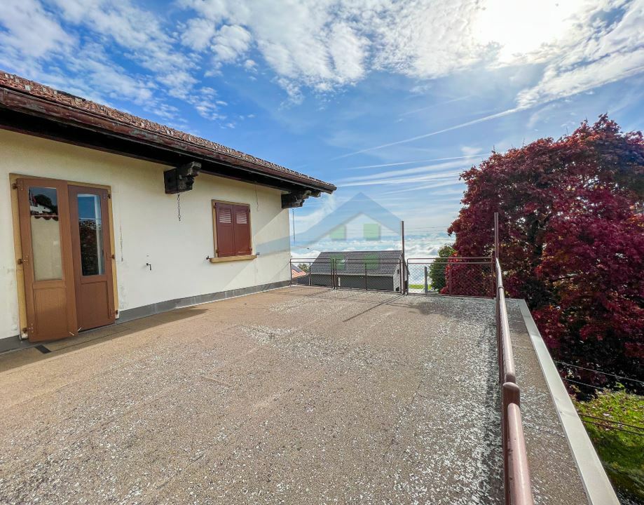 2ème étage (appartement de 3.5 pièces) - grande terrasse