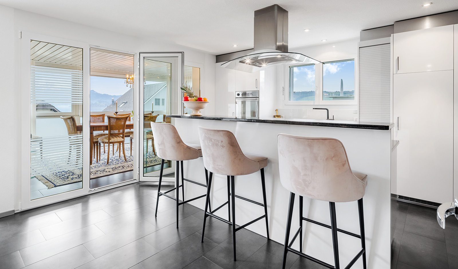 Weitere Fotos unter www.dv-immo.ch